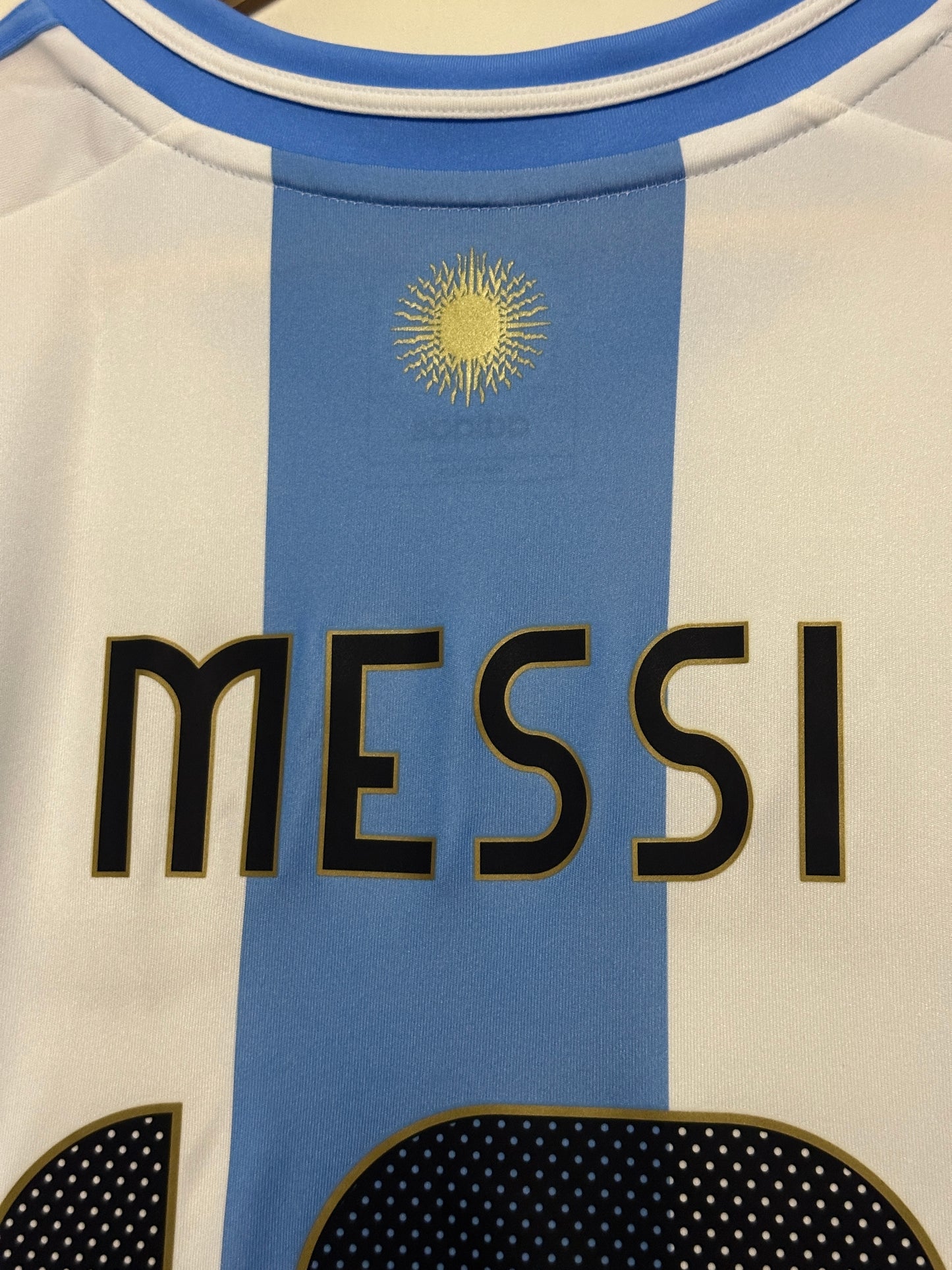 Lionel Messi Argentina 2024 home football shirt (XL)