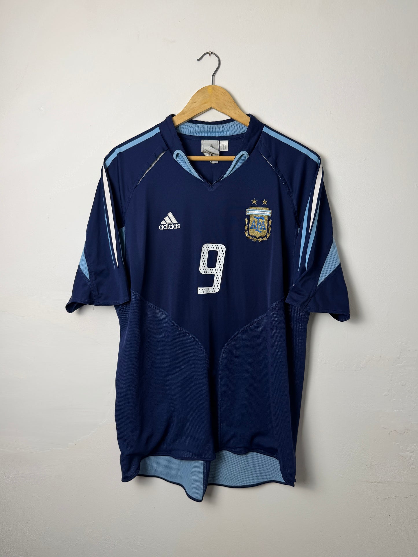 Gabriel Batistuta Argentina 2004 away football shirt (XL)