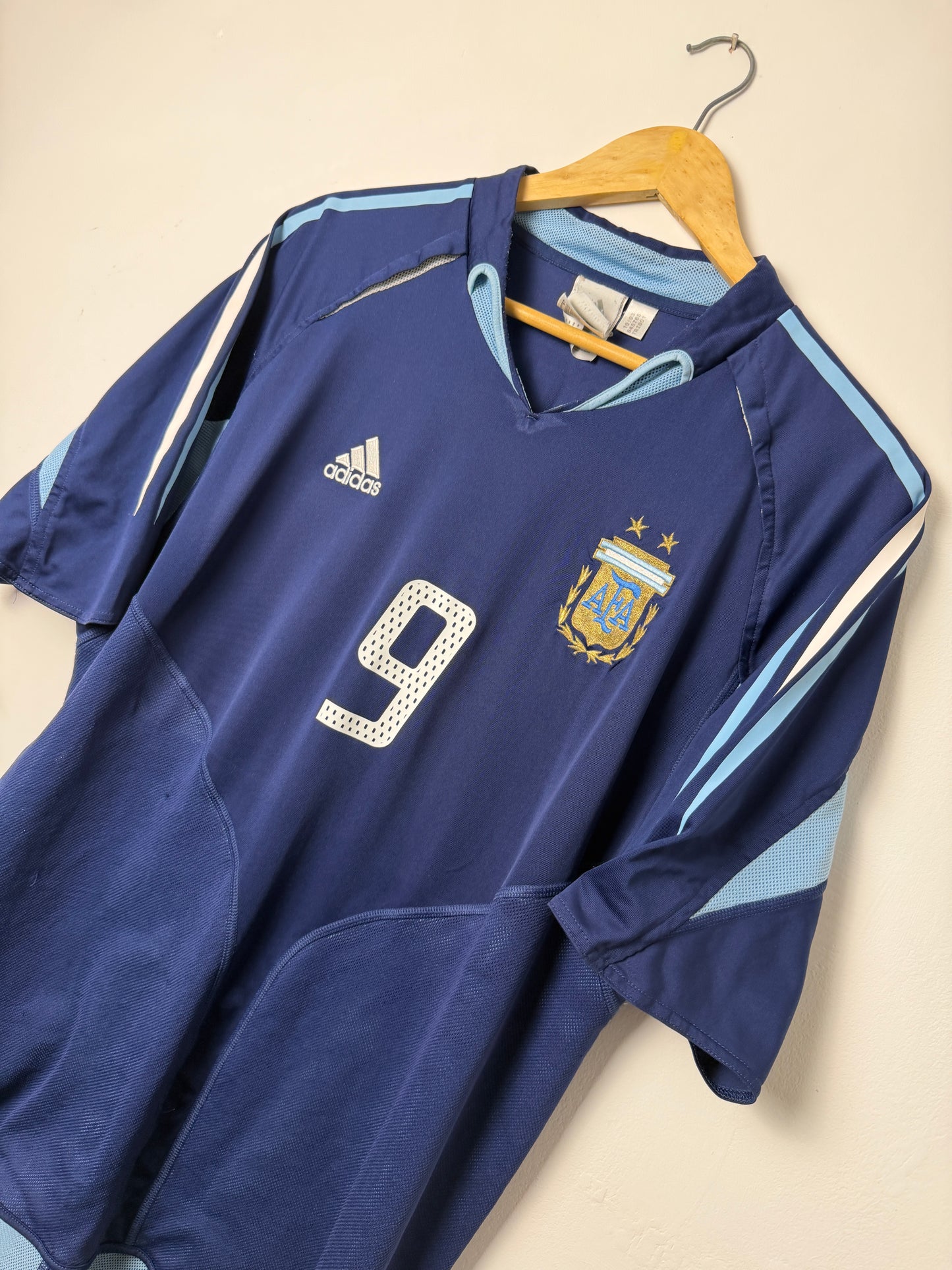 Gabriel Batistuta Argentina 2004 away football shirt (XL)