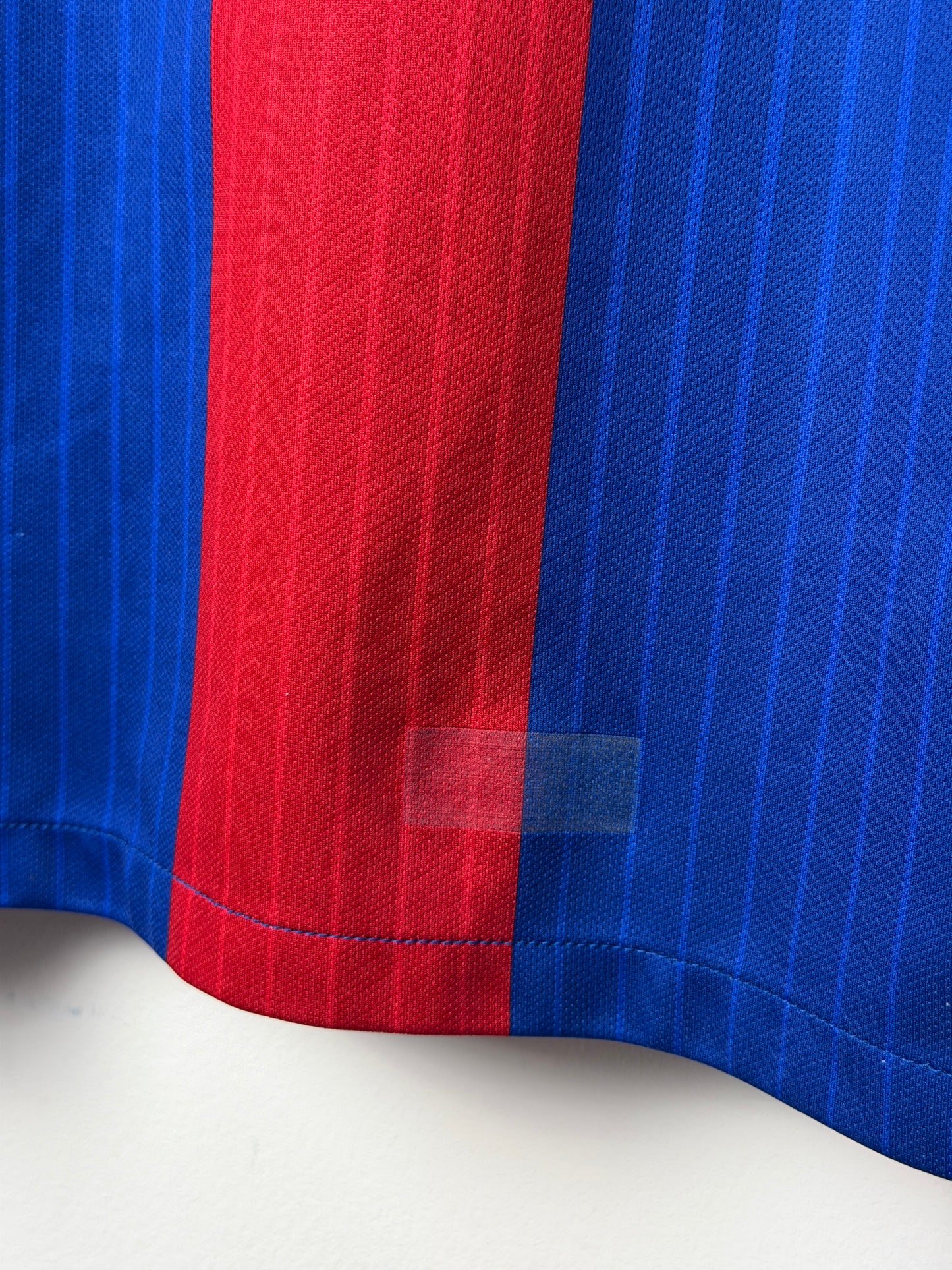 Neymar JR FC Barcelona 2016-17 home football shirt (XL)