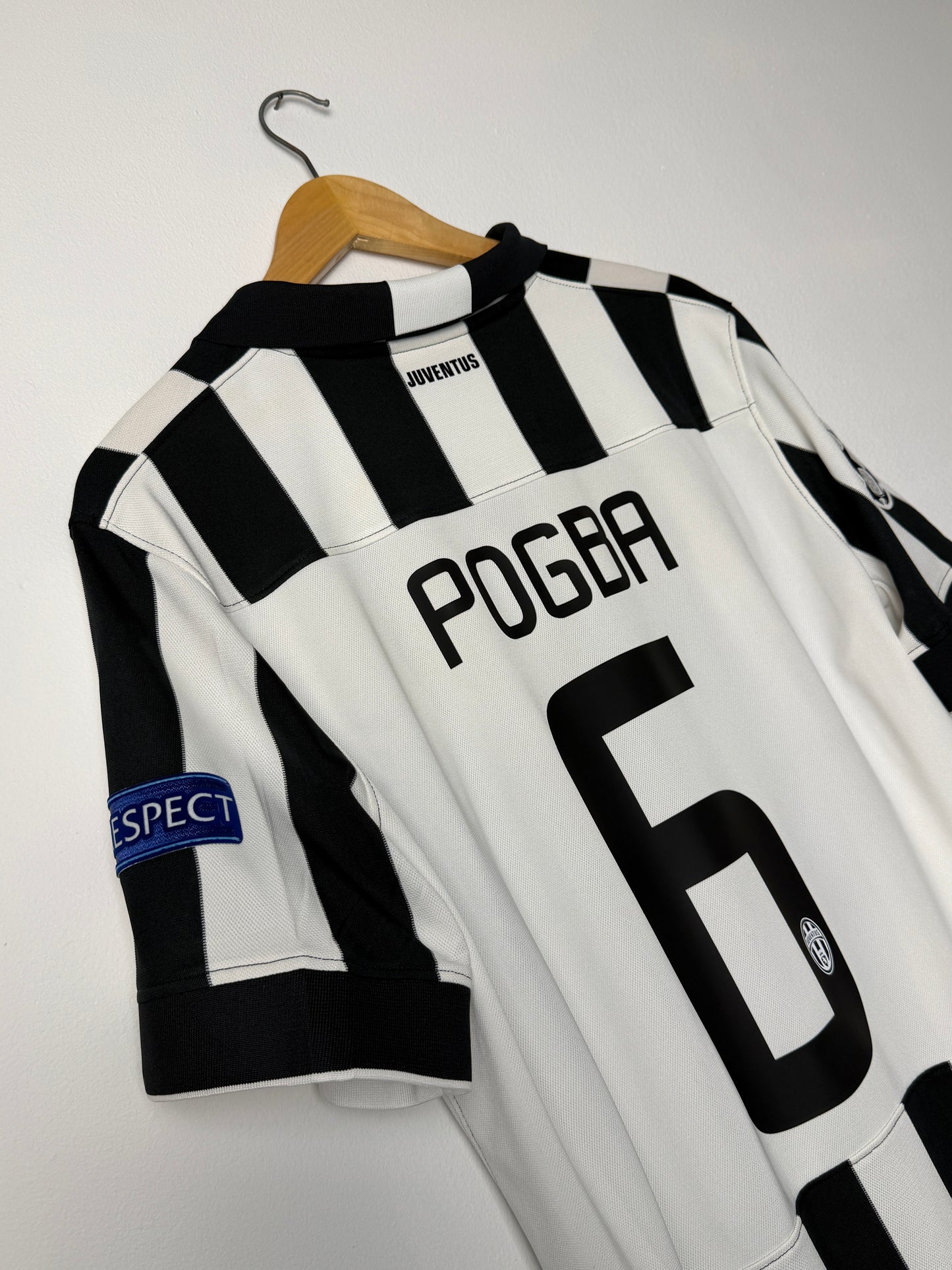 Paul Pogba Juventus FC 2014-15 home football shirt (L)