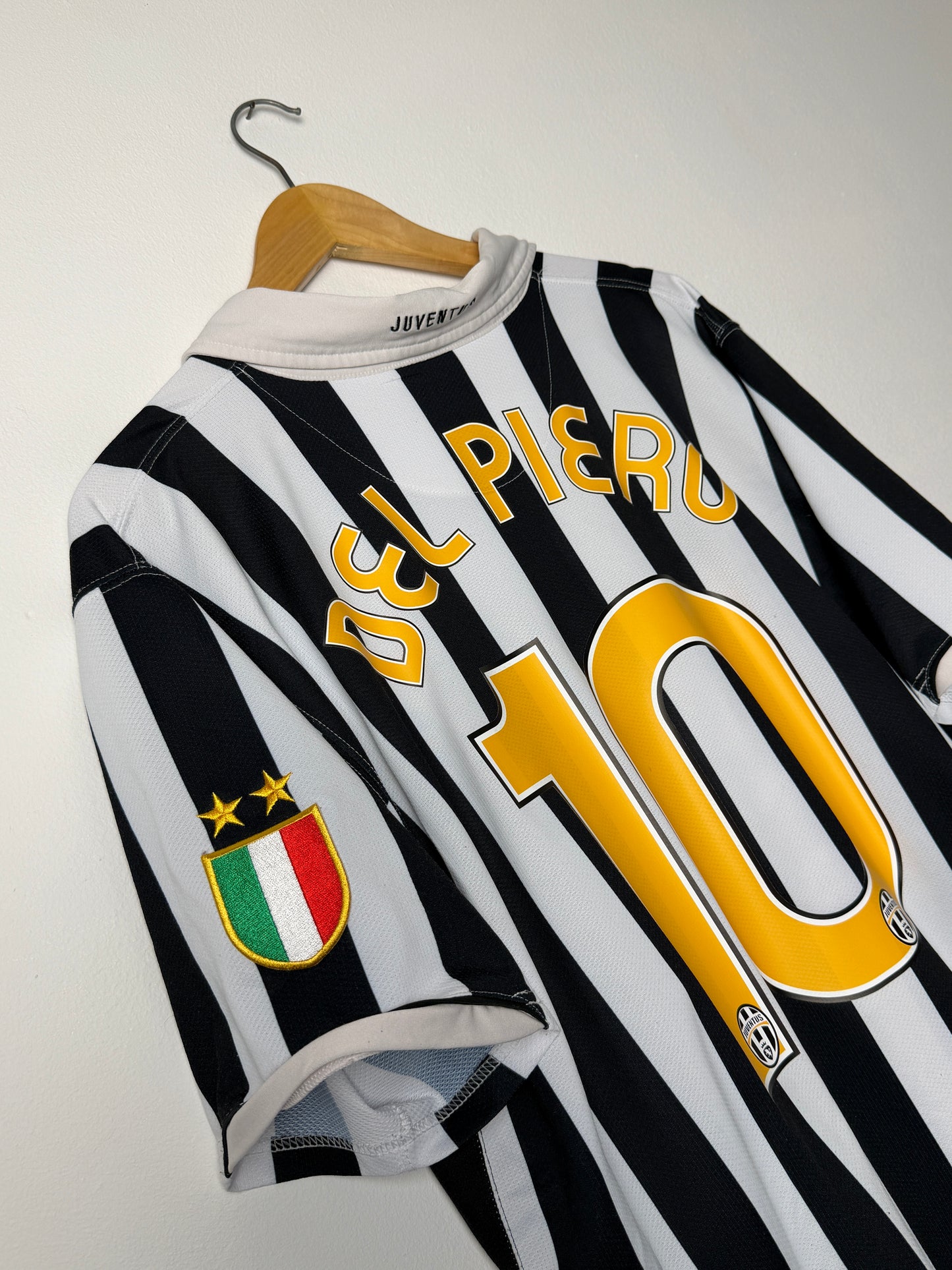 Alessandro Del Piero Juventus FC 2006-07 home football shirt (XL)