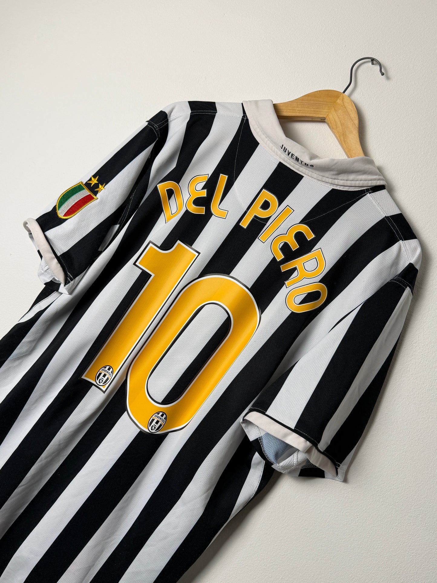 Alessandro Del Piero Juventus FC 2006-07 home football shirt (XL)