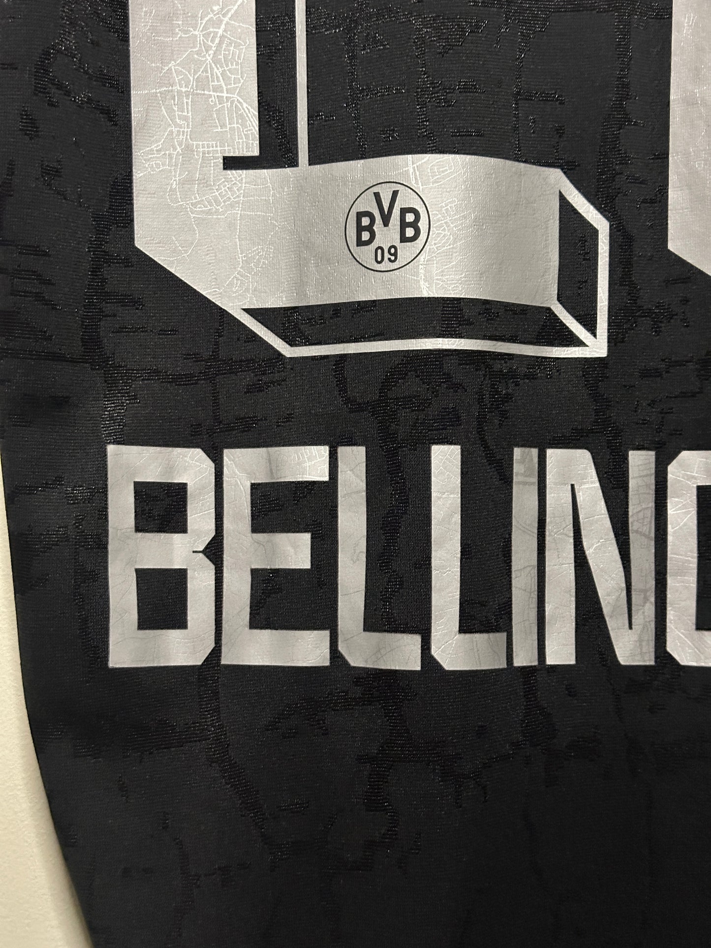 Jude Bellingham Borussia Dortmund 2022-23 special edition football shirt (M)