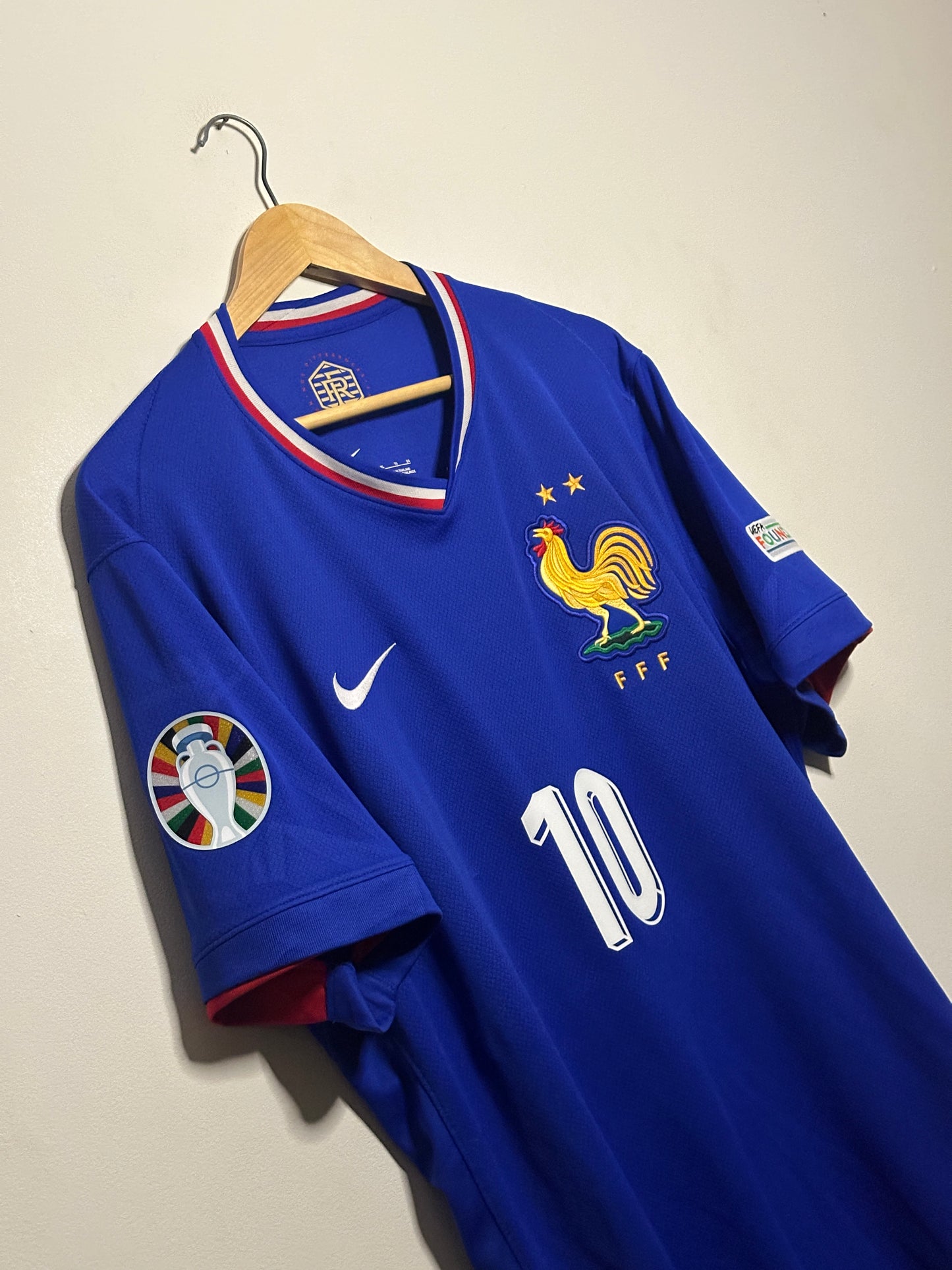 Kylian Mbappe France Euro 2024 home football shirt (XL)