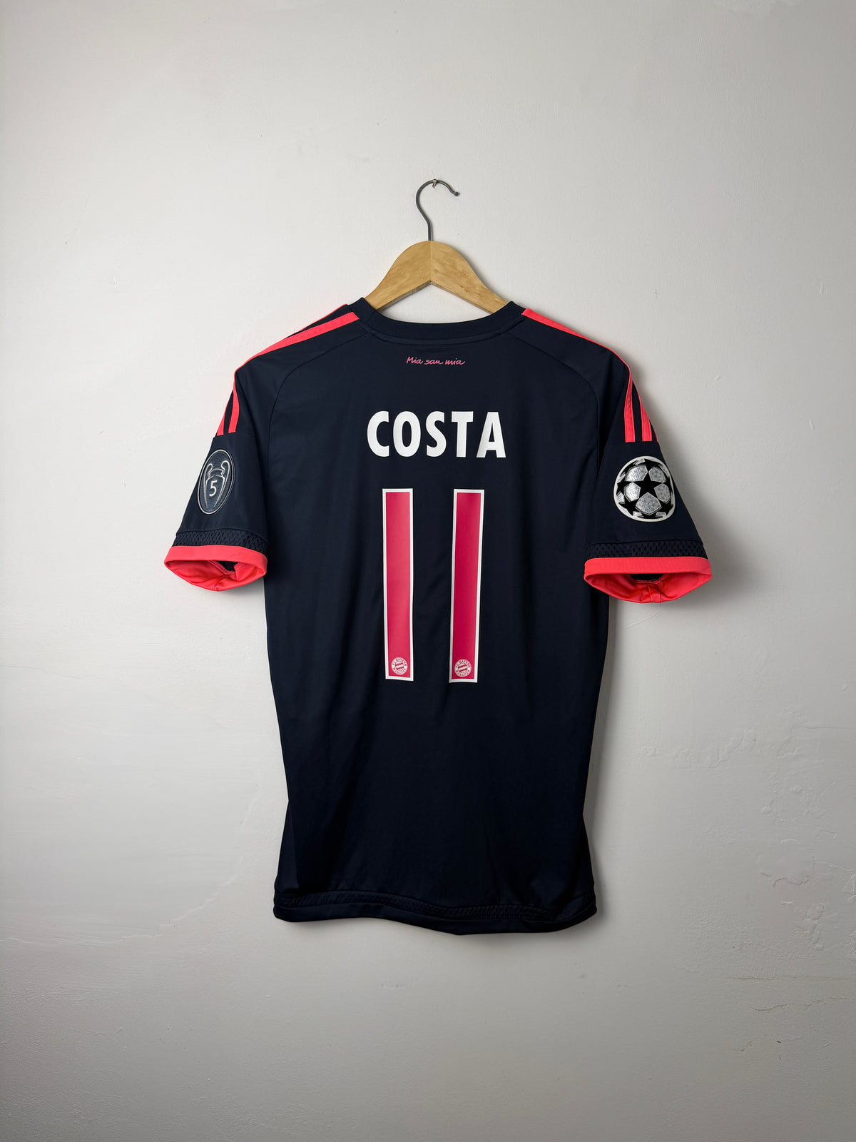Douglas Costa Bayern Munich 2015-16 third football shirt (S)
