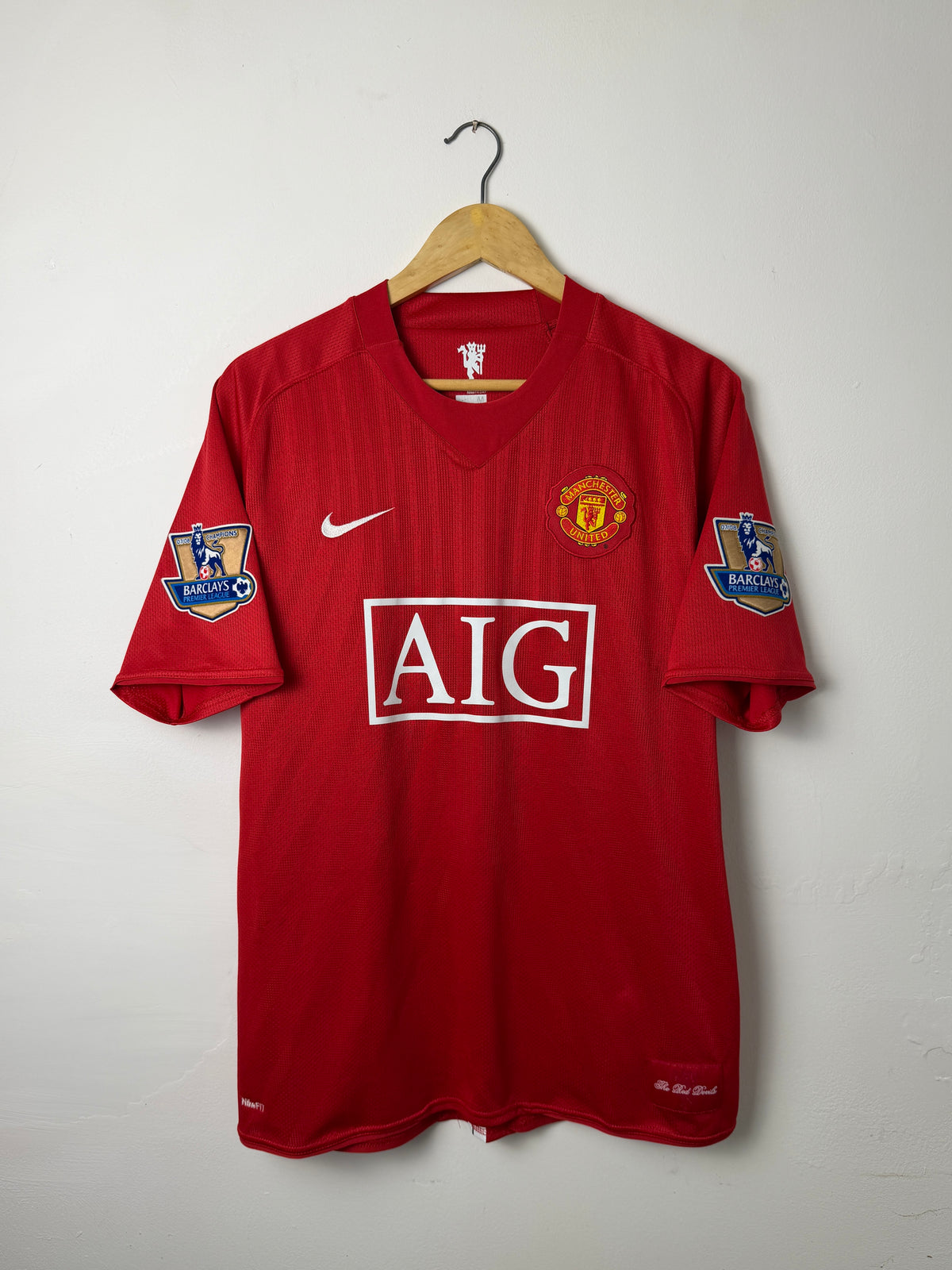 Cristiano Ronaldo Manchester United 2007-09 home football shirt (M)