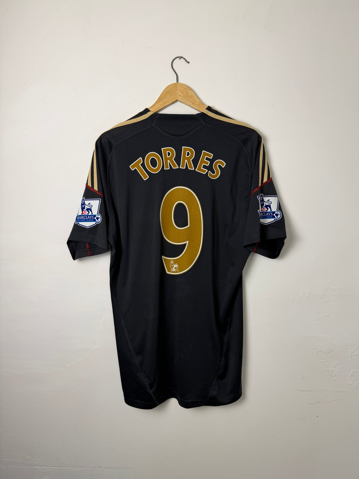 Fernando Torres Liverpool FC 2009-10 away football shirt (L)