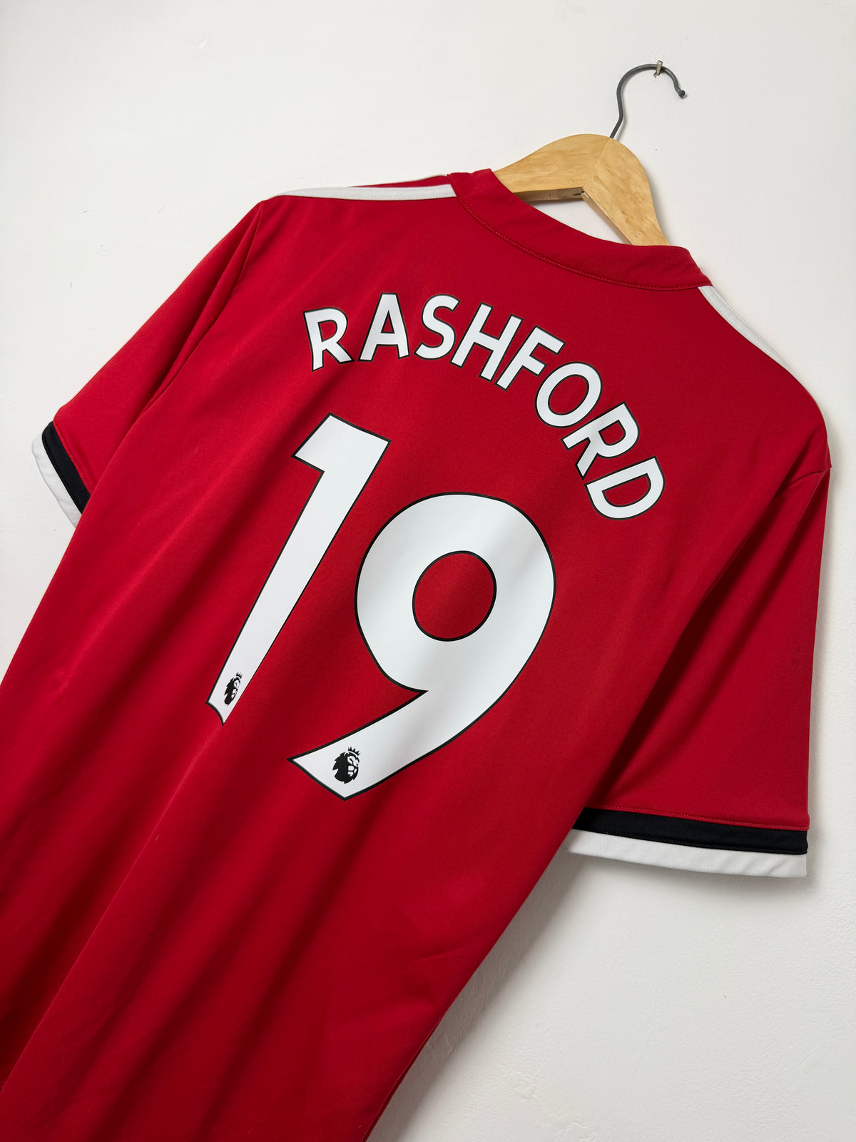 Marcus Rashford Manchester United 2017-18 home football shirt (L)