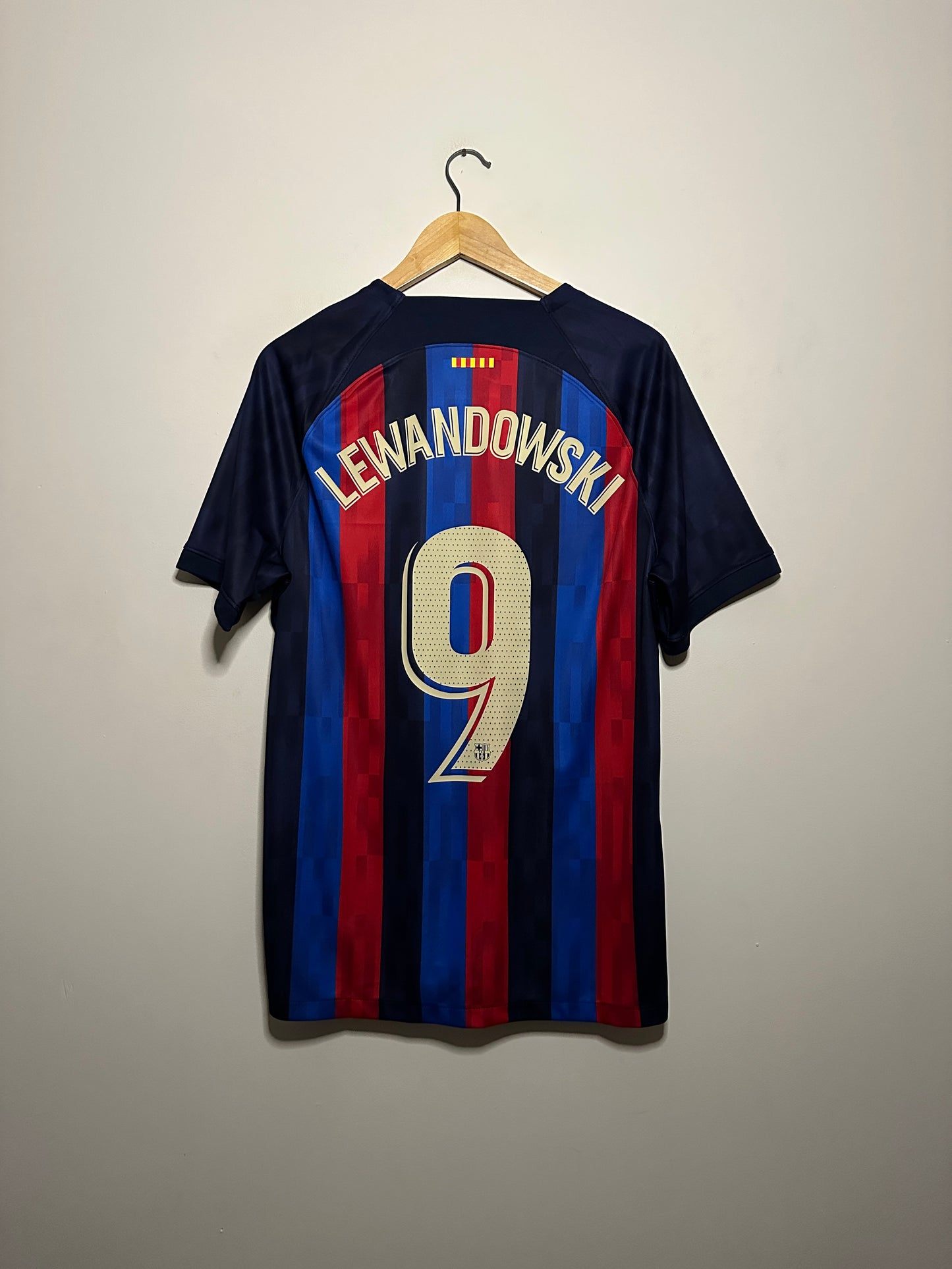Robert Lewandowski FC Barcelona x OVO 2022-23 home football shirt (L)