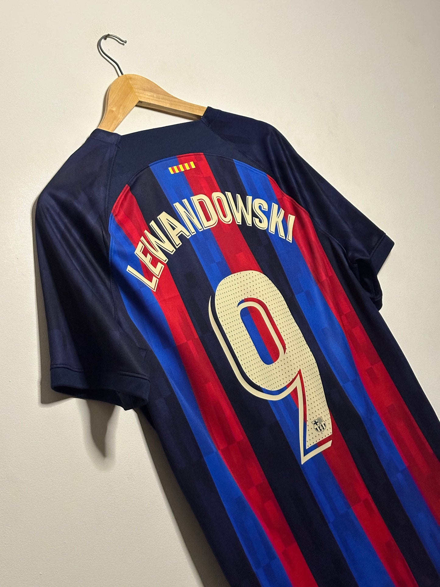 Robert Lewandowski FC Barcelona x OVO 2022-23 home football shirt (L)