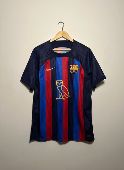 Robert Lewandowski FC Barcelona x OVO 2022-23 home football shirt (L)