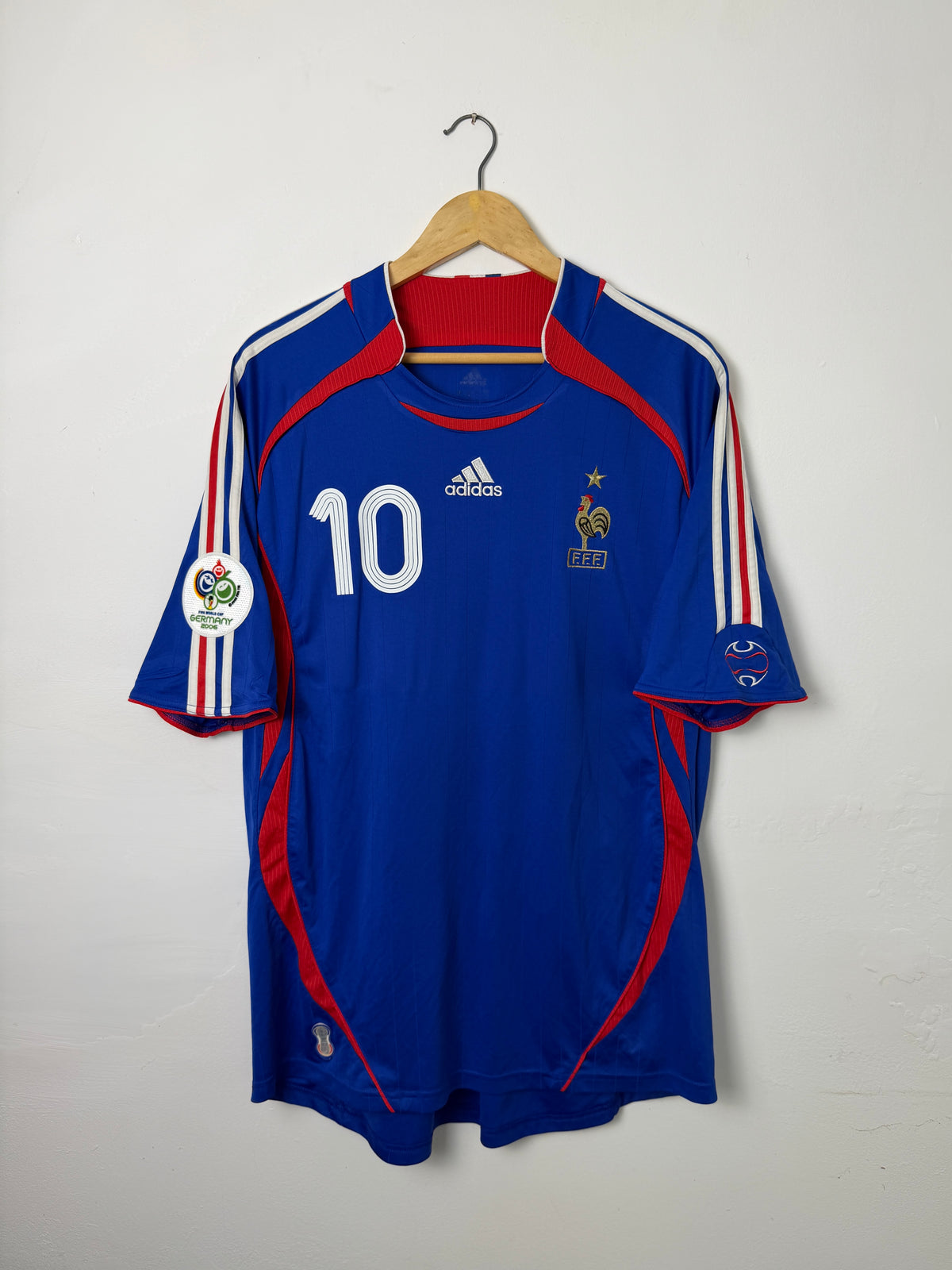 Zinedine Zidane France 2006 World Cup home football shirt (XL)