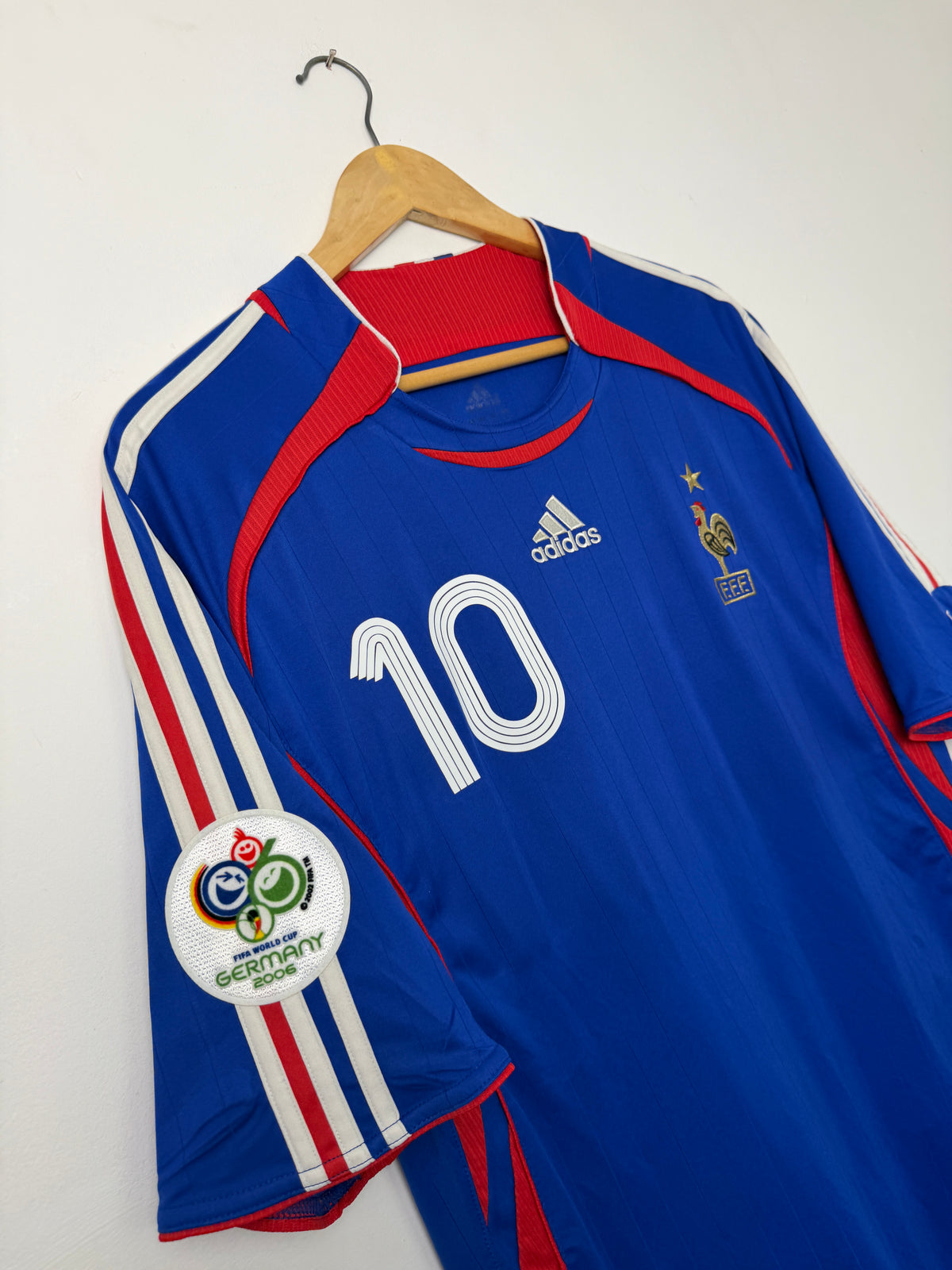 Zinedine Zidane France 2006 World Cup home football shirt (XL)