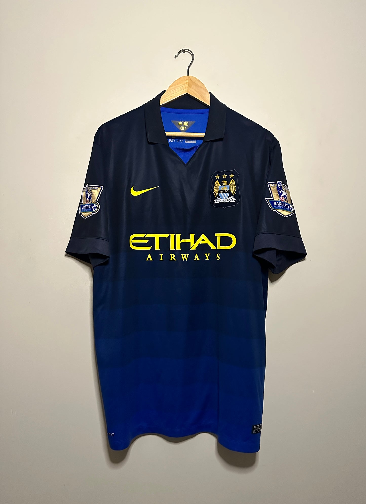 Yaya Toure Manchester City FC 2014-15 away football shirt (XL)