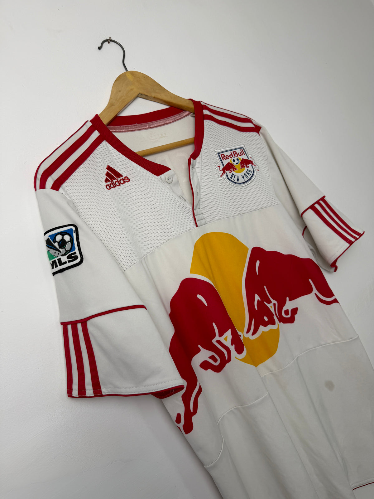 Thierry Henry New York Red Bulls 2010 home football shirt (XL)