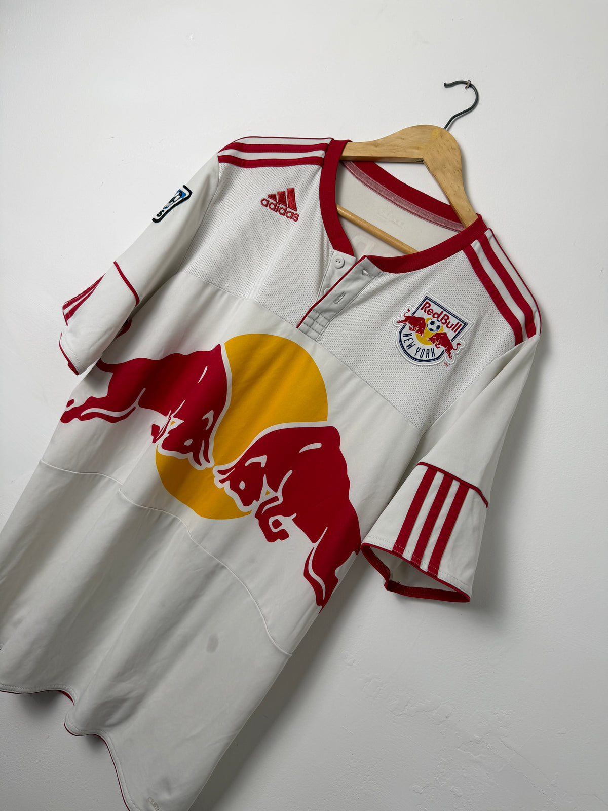 Thierry Henry New York Red Bulls 2010 home football shirt (XL)