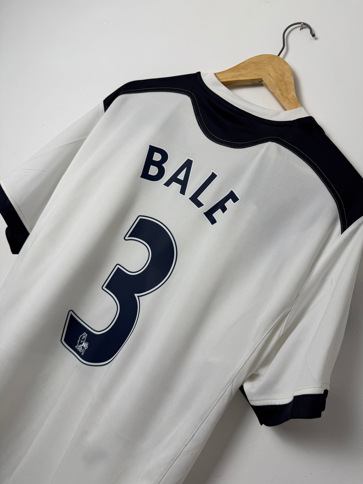 Gareth Bale Tottenham Hotspur 2010-11 home football shirt (XL)