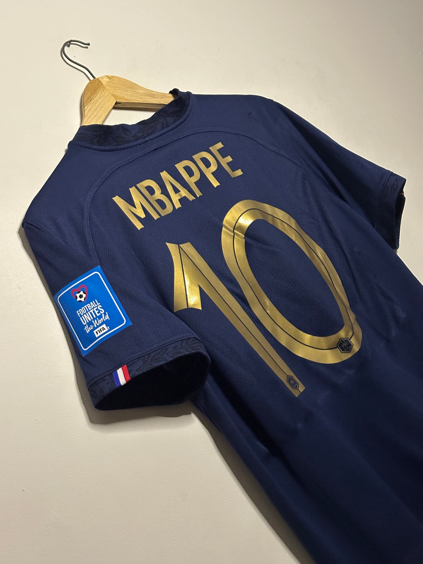 Kylian Mbappe France 2022 World Cup home football shirt (M)