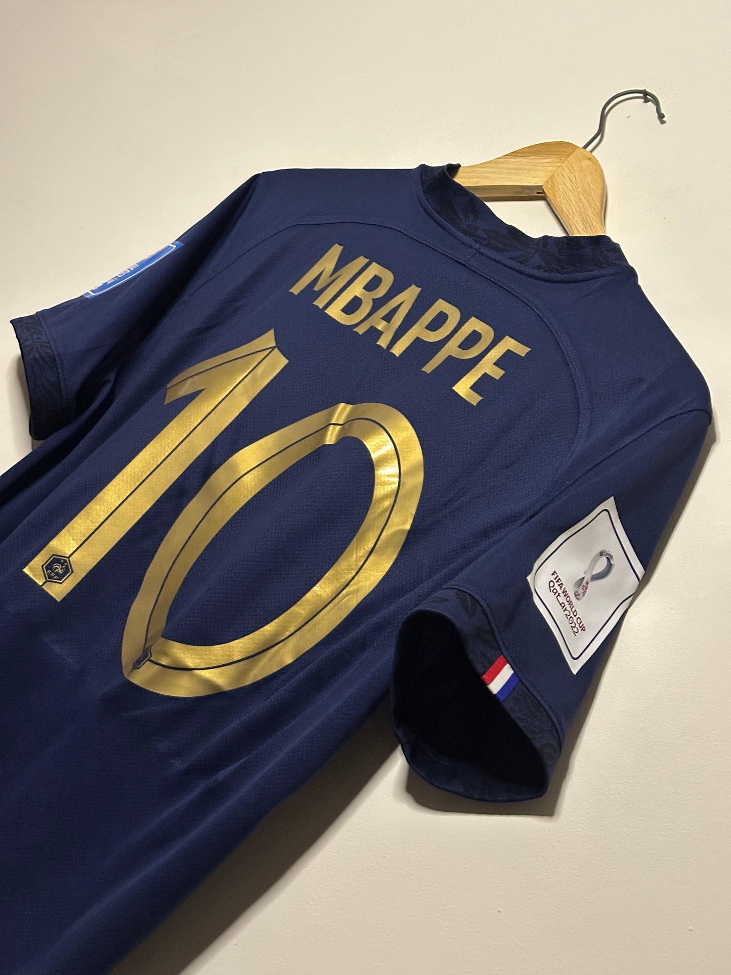 Kylian Mbappe France 2022 World Cup home football shirt (M)