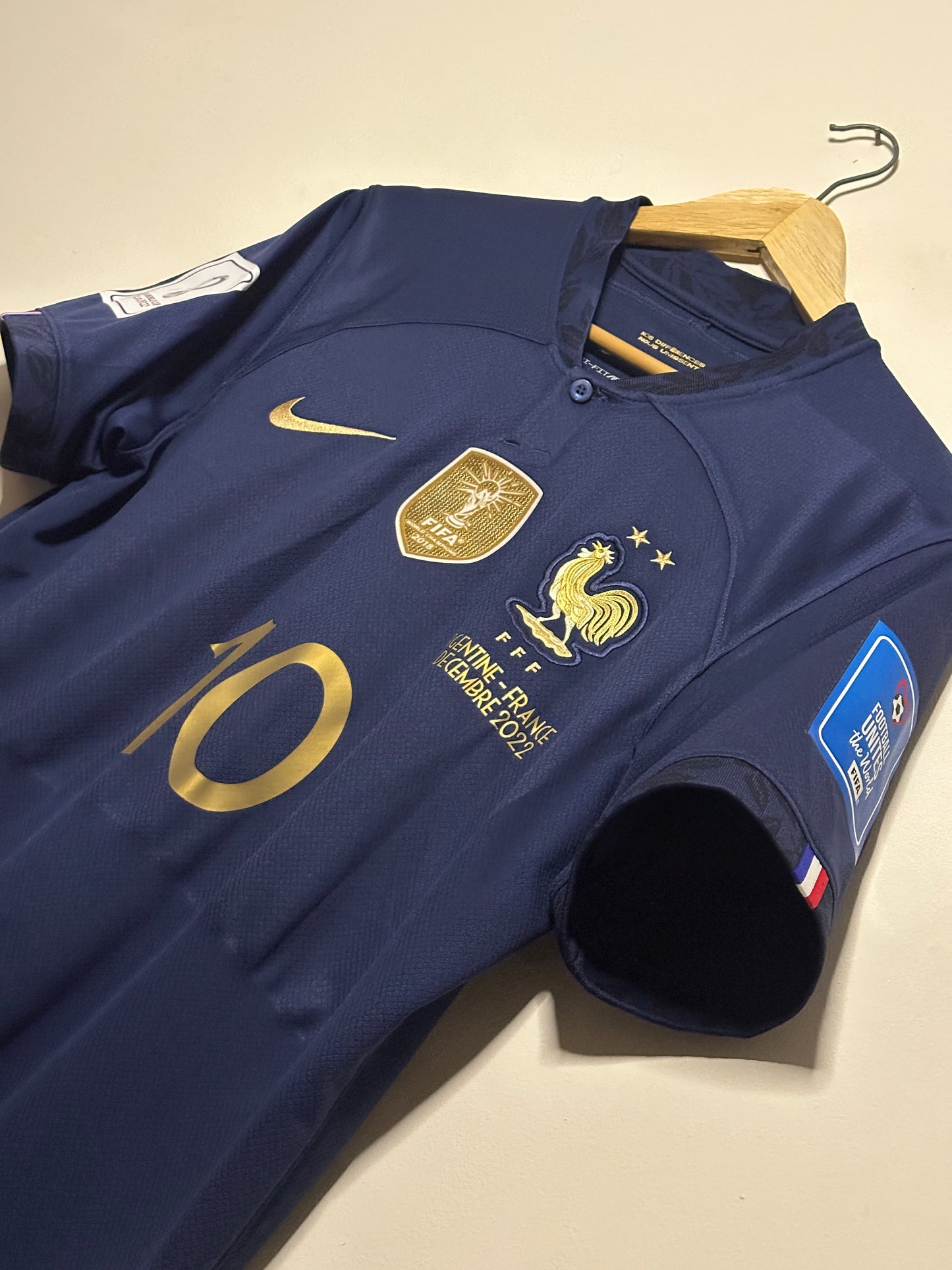 Kylian Mbappe France 2022 World Cup home football shirt (M)