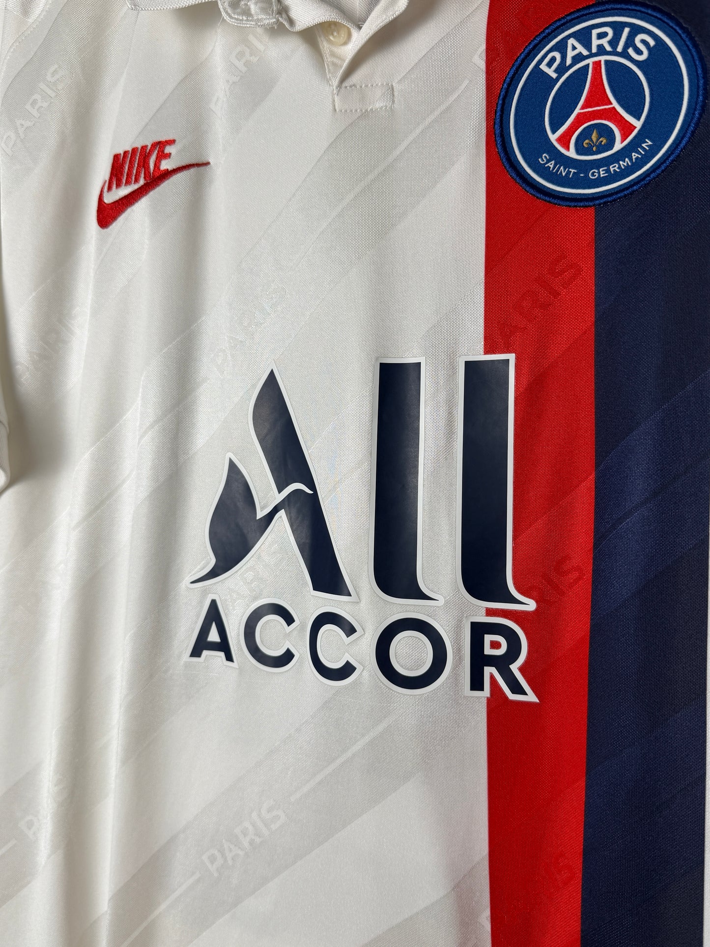 Neymar JR PSG 2019-20 third football shirt (XL)
