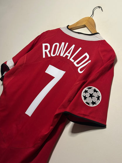 Cristiano Ronaldo Manchester United 2004-06 home football shirt (M)