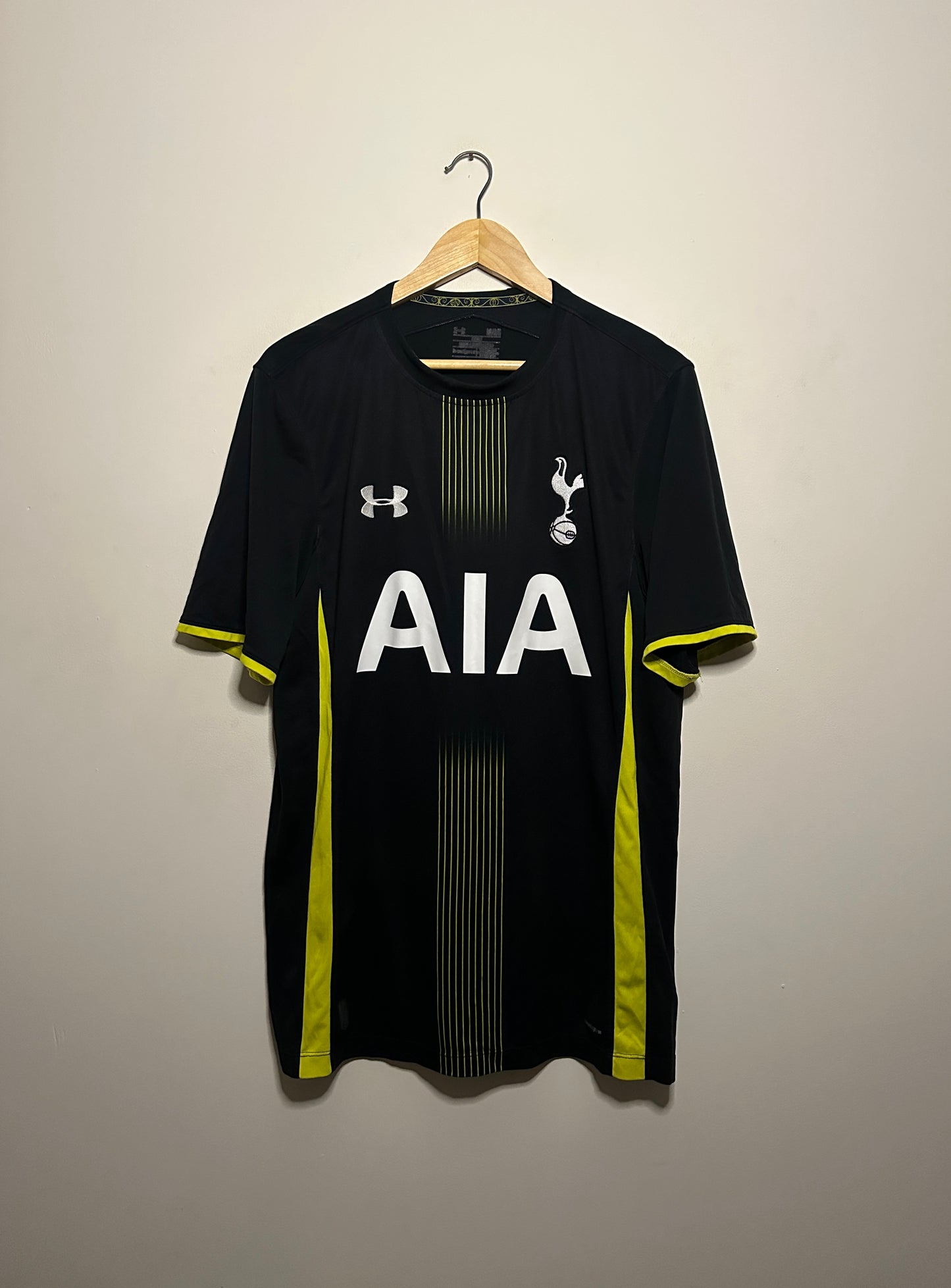 Harry Kane Tottenham Hotspur 2014-15 away football shirt (M)