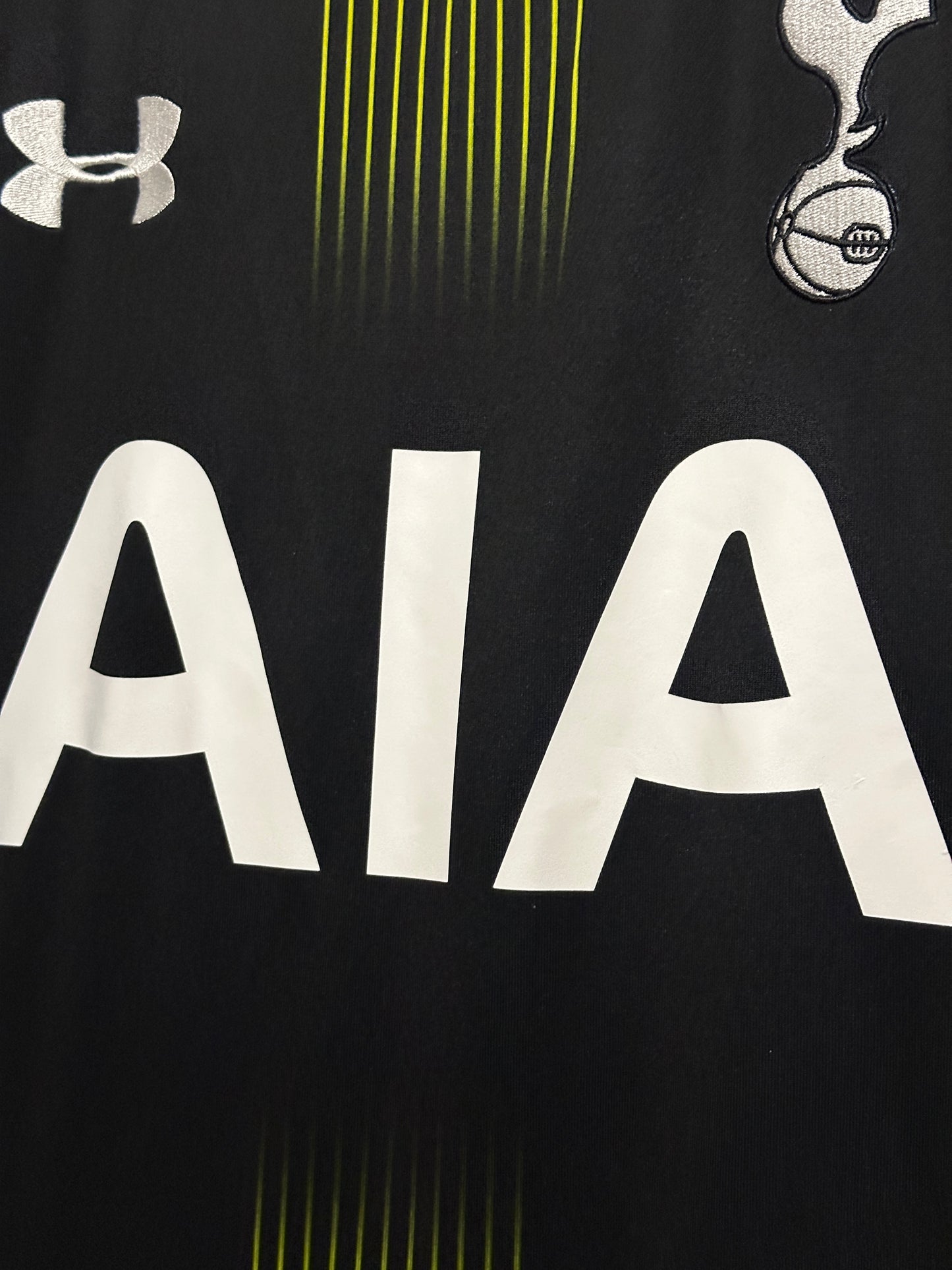 Harry Kane Tottenham Hotspur 2014-15 away football shirt (M)
