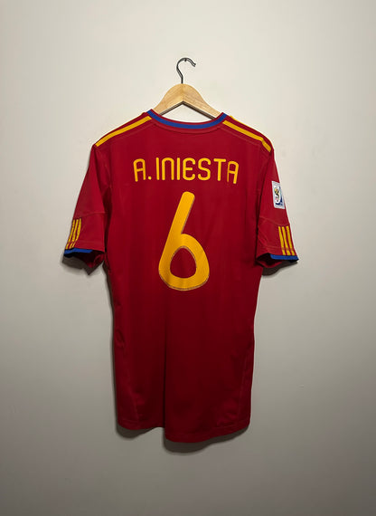 Andres Iniesta Spain 2010 home football shirt (L)