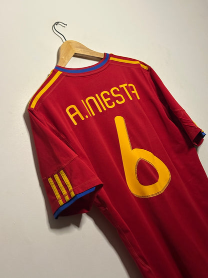 Andres Iniesta Spain 2010 home football shirt (L)