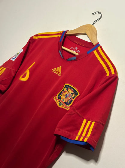 Andres Iniesta Spain 2010 home football shirt (L)