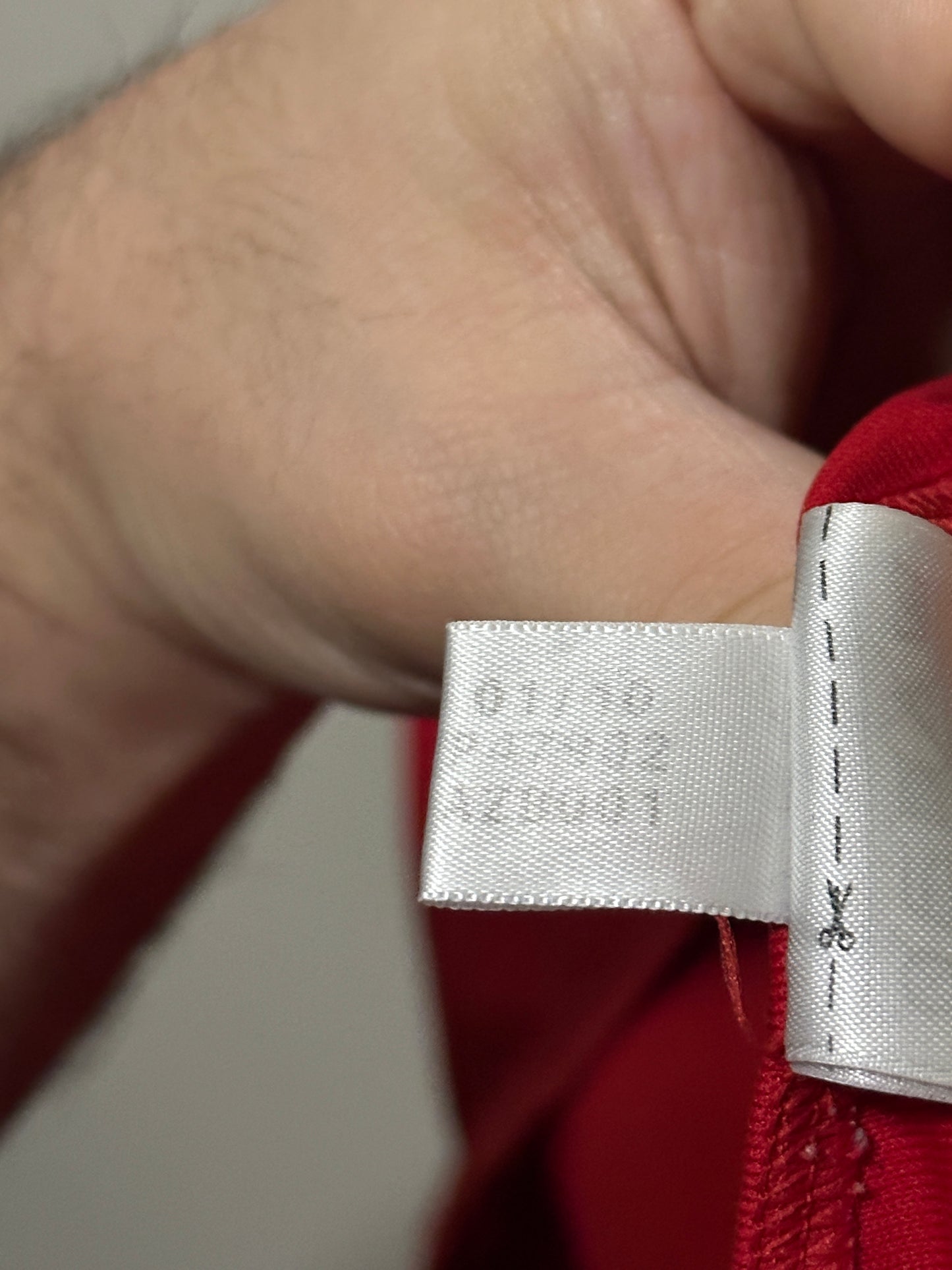 Andres Iniesta Spain 2010 home football shirt (L)