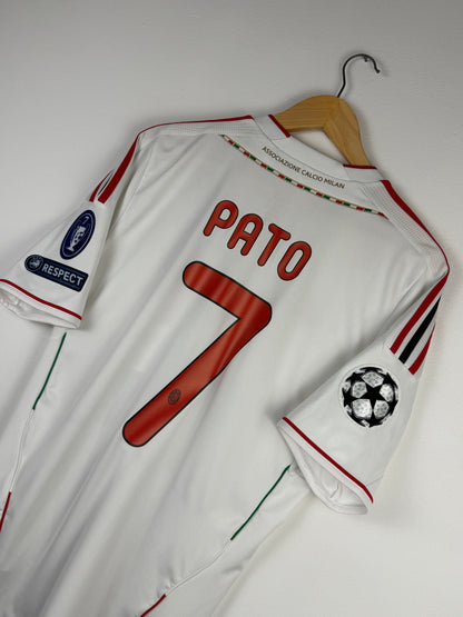 Alexandre Pato AC Milan 2011-12 away football shirt (M)