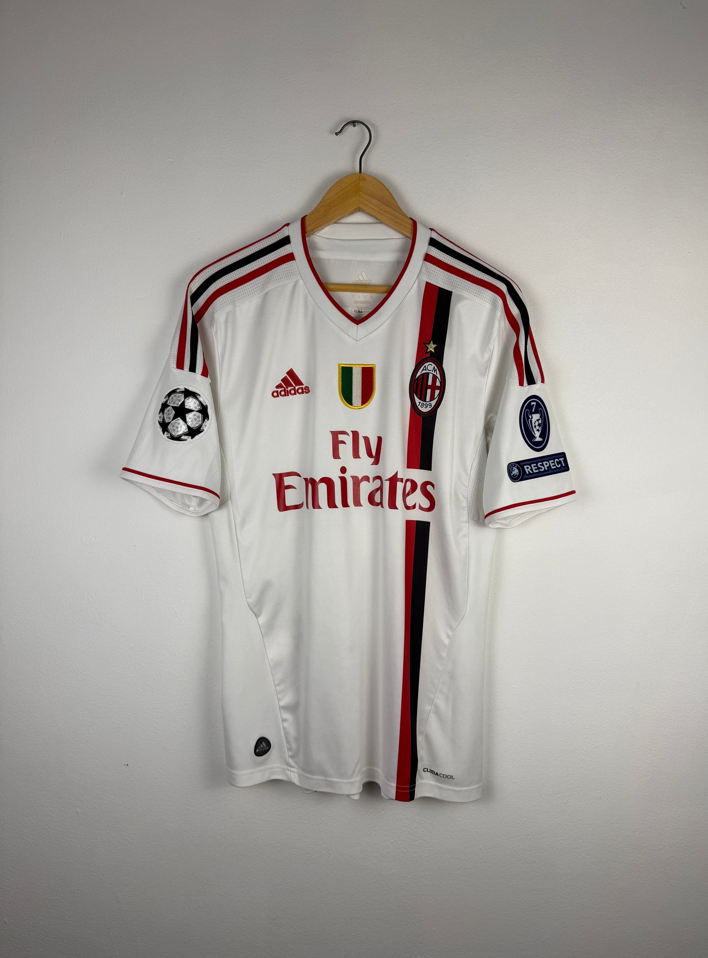 Alexandre Pato AC Milan 2011-12 away football shirt (M)