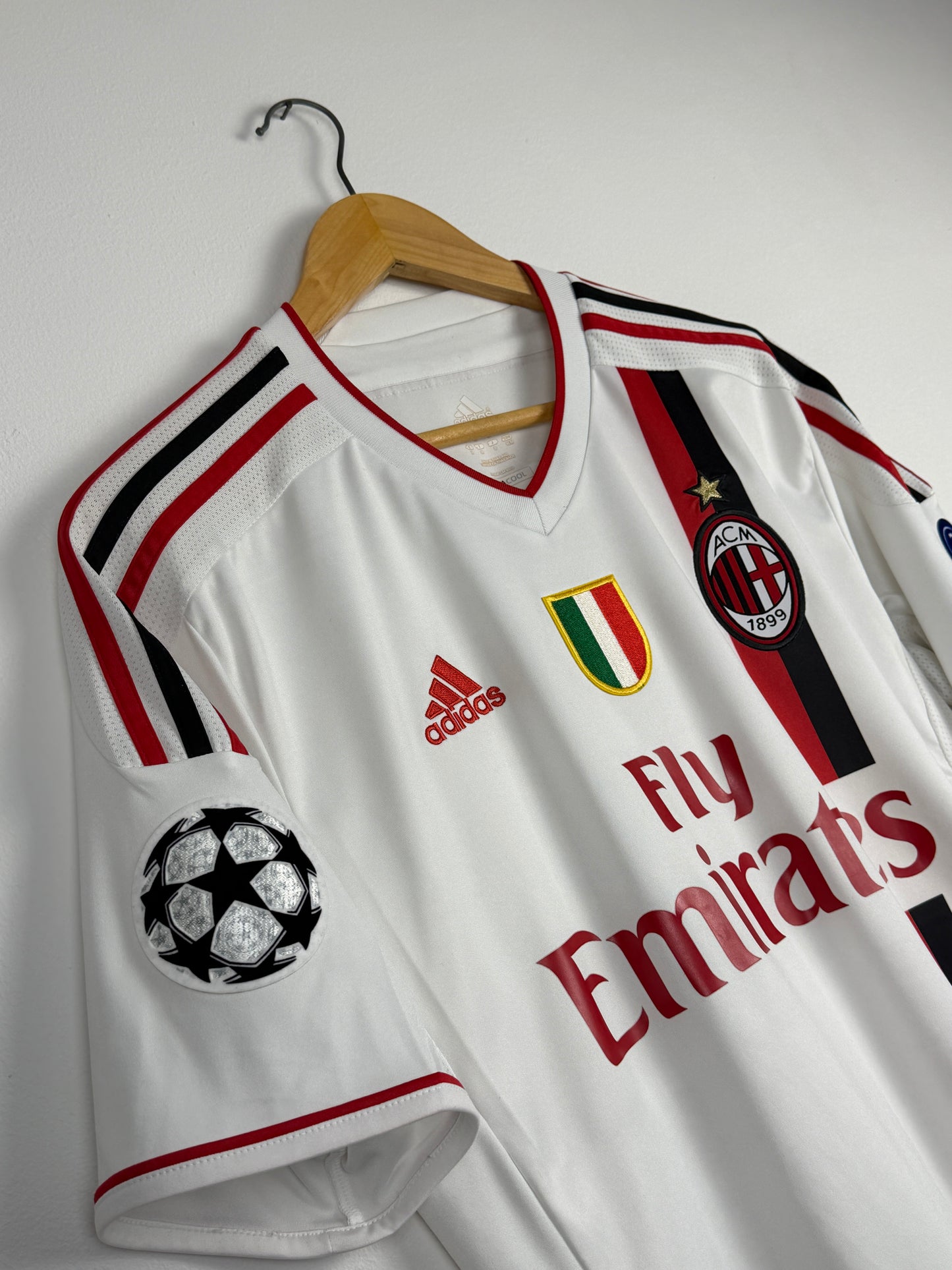 Alexandre Pato AC Milan 2011-12 away football shirt (M)