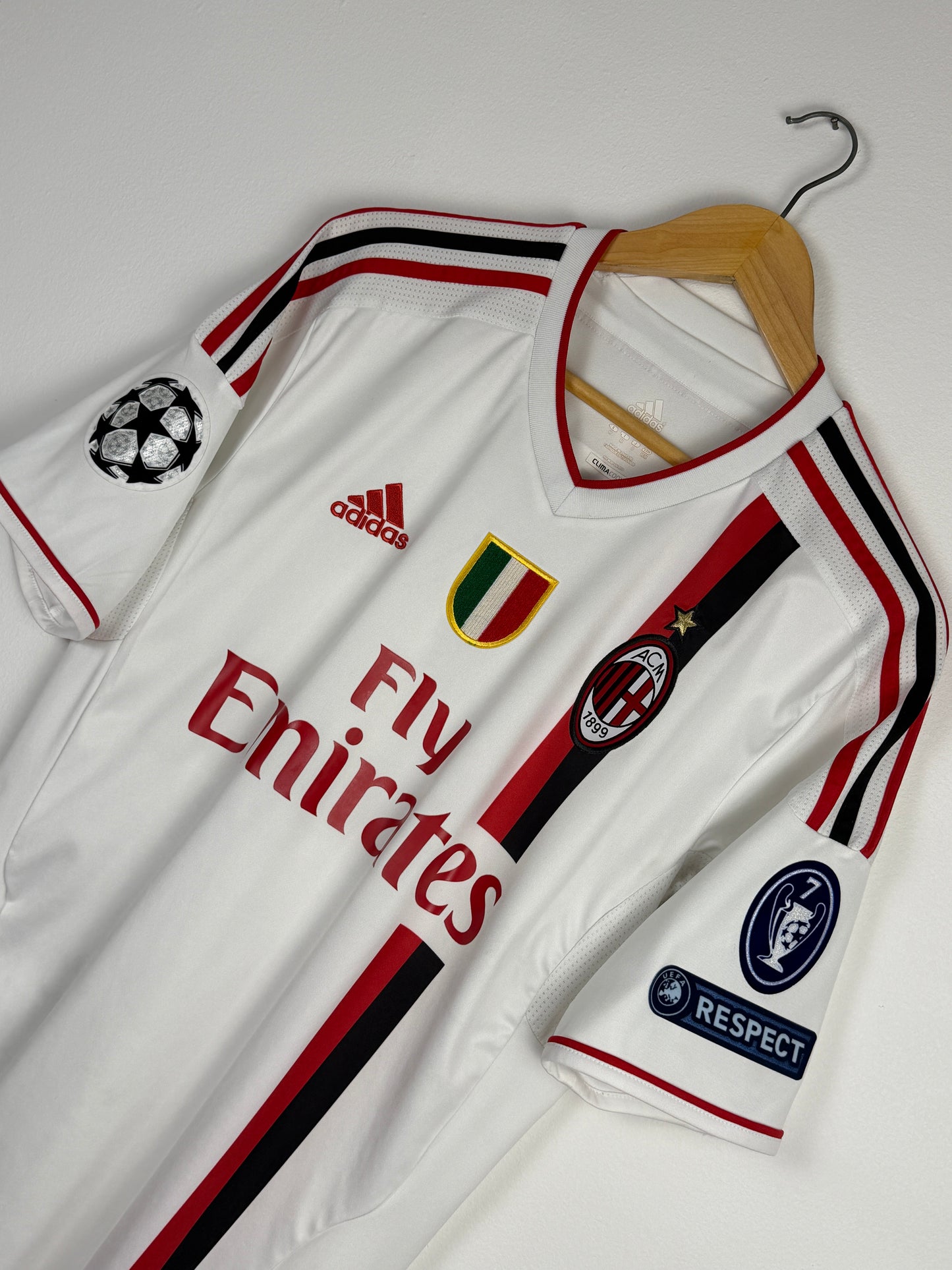 Alexandre Pato AC Milan 2011-12 away football shirt (M)