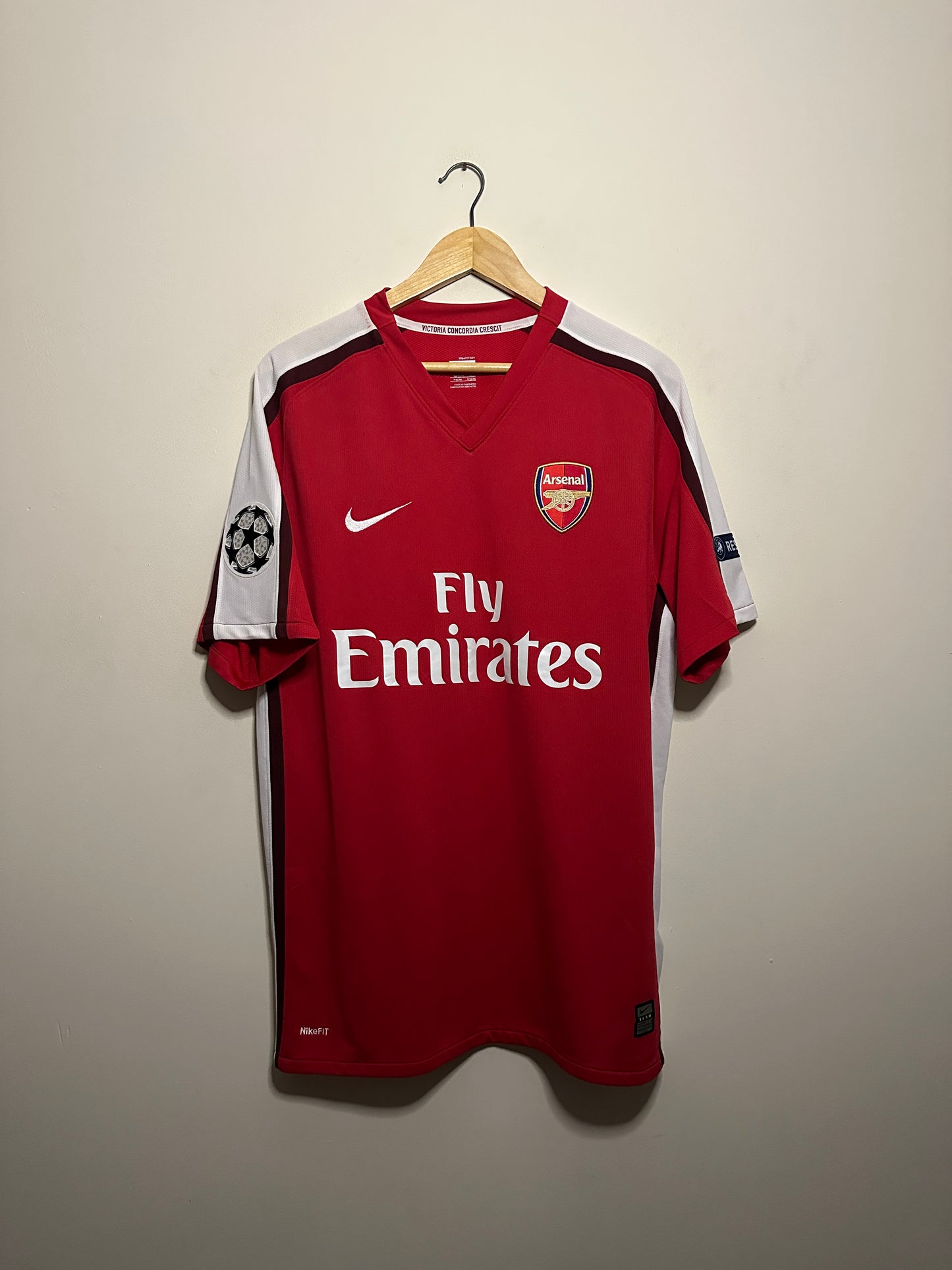 Jack Wilshere Arsenal FC 2009-10 home football shirt (L)