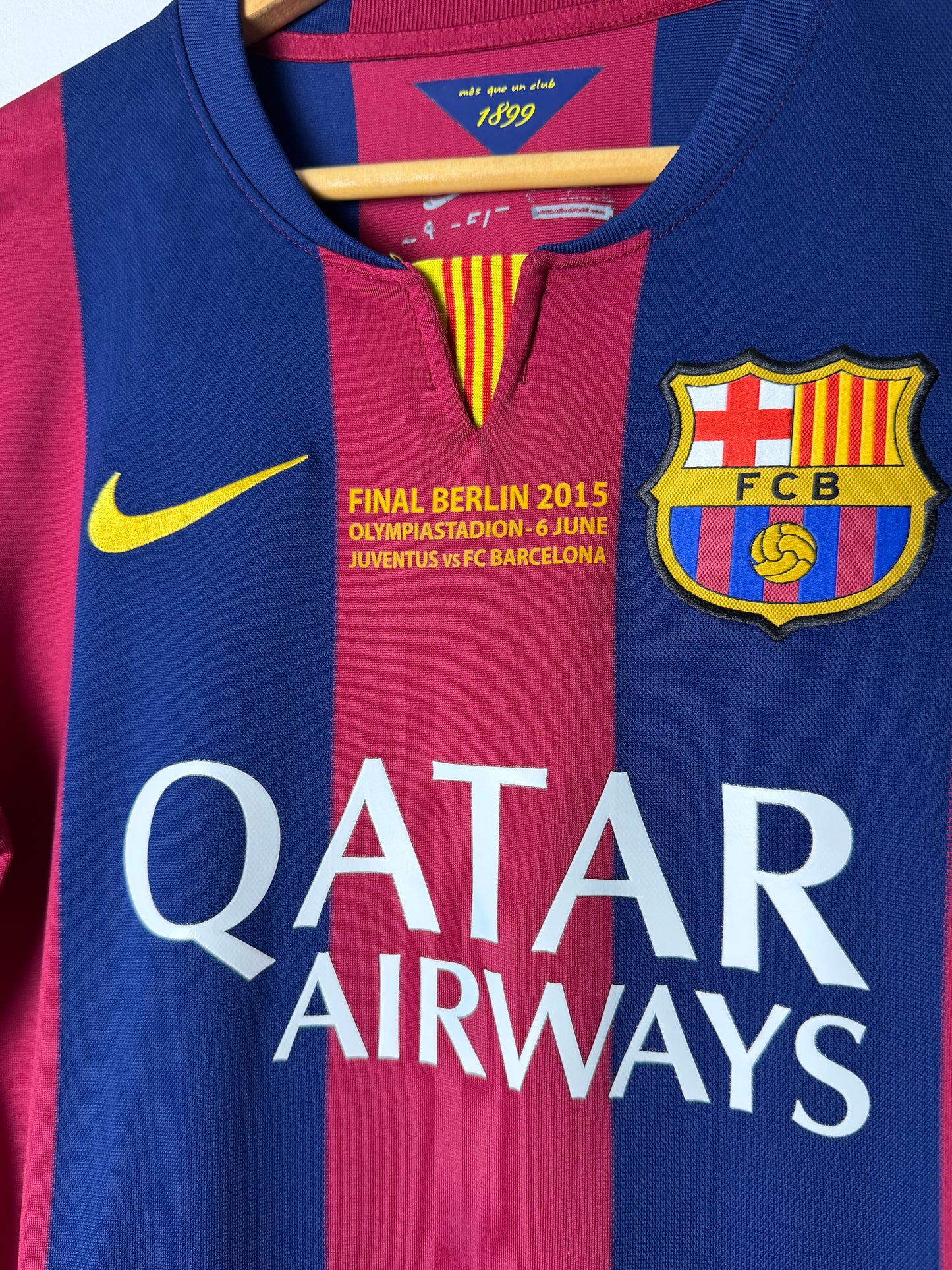 Neymar JR FC Barcelona 2014-15 Champions League final home football shirt (S)