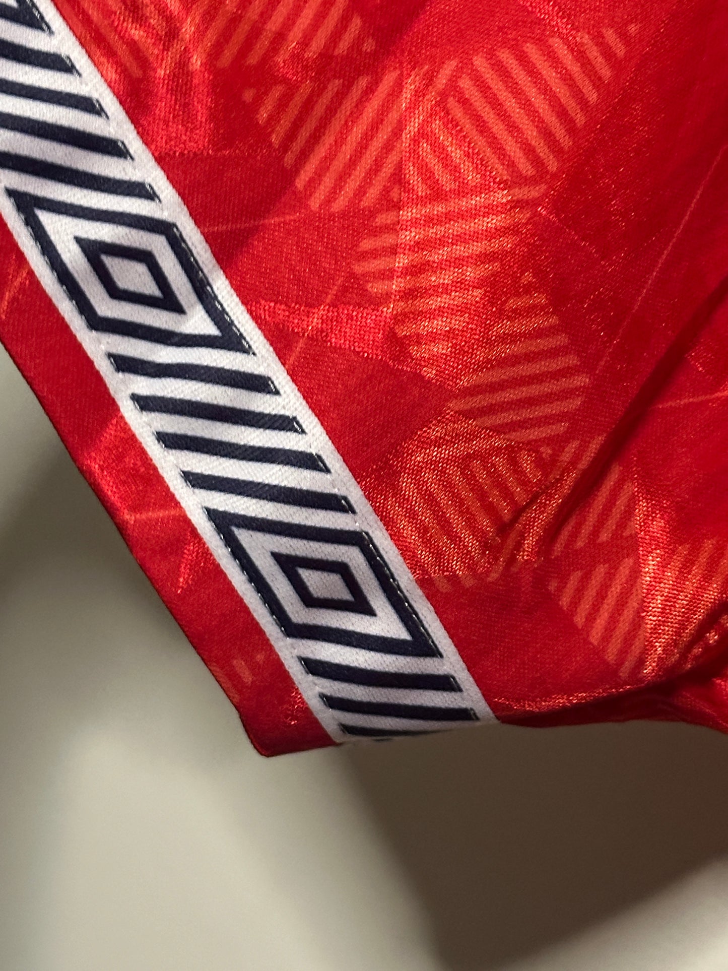 England 1990 away football shirt (XL)