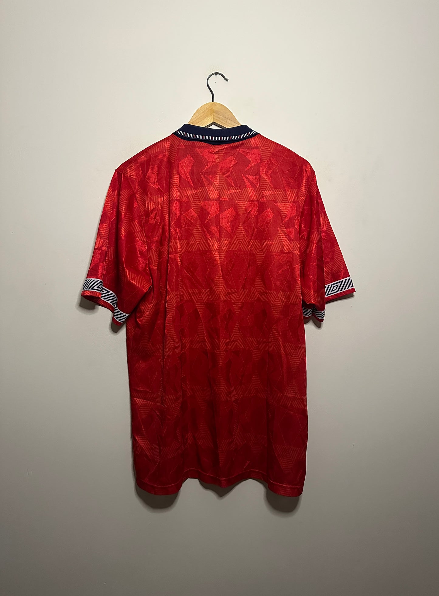 England 1990 away football shirt (XL)