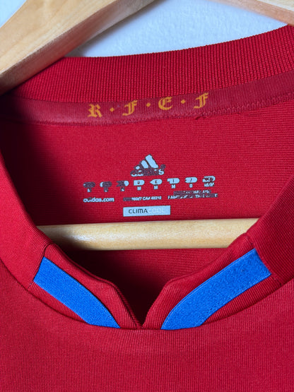 Andres Iniesta Spain 2010 World Cup home football shirt (M)