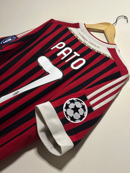 Alexandre Pato AC Milan 2011-12 home football shirt (XL)
