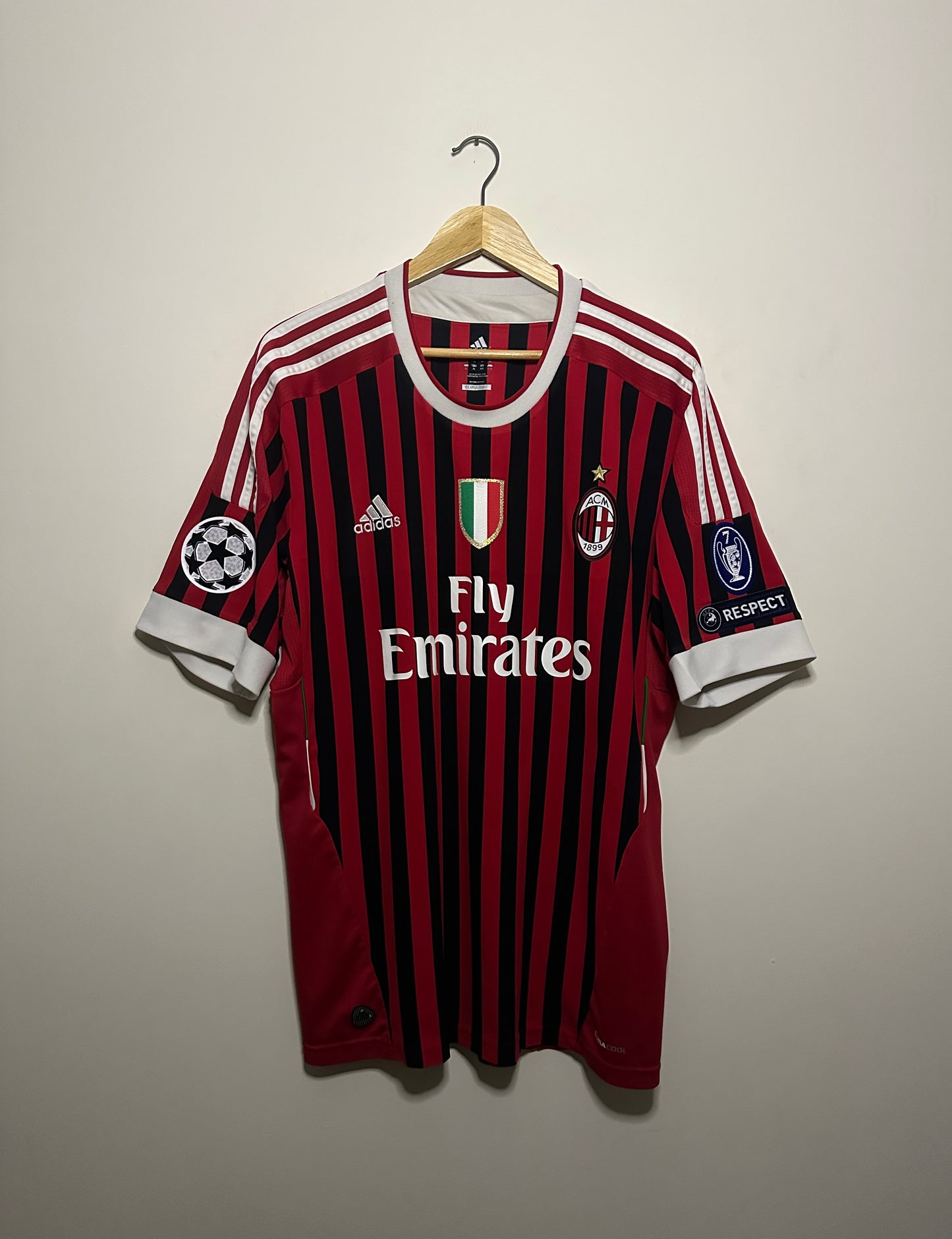 Alexandre Pato AC Milan 2011-12 home football shirt (XL)