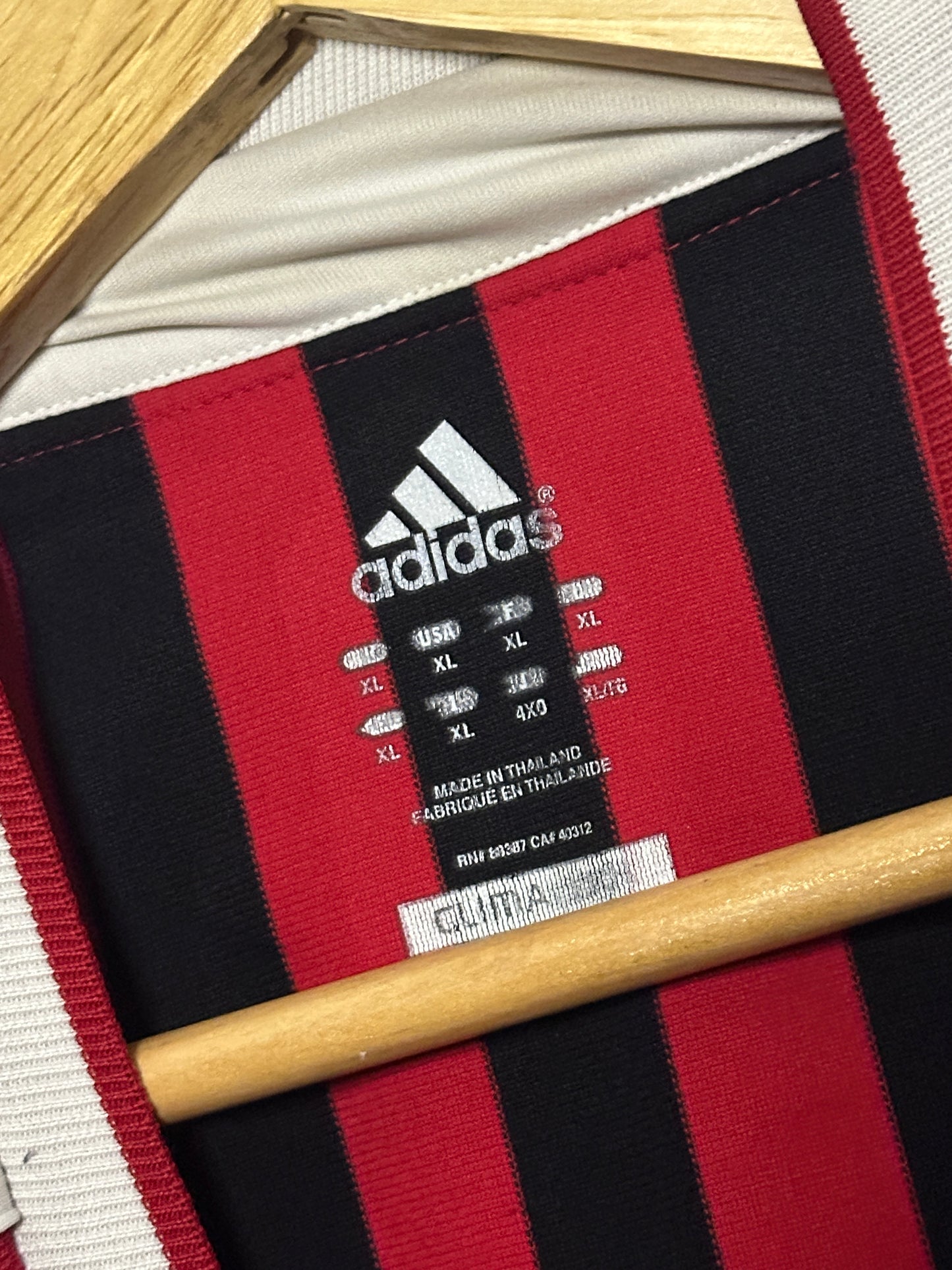 Alexandre Pato AC Milan 2011-12 home football shirt (XL)