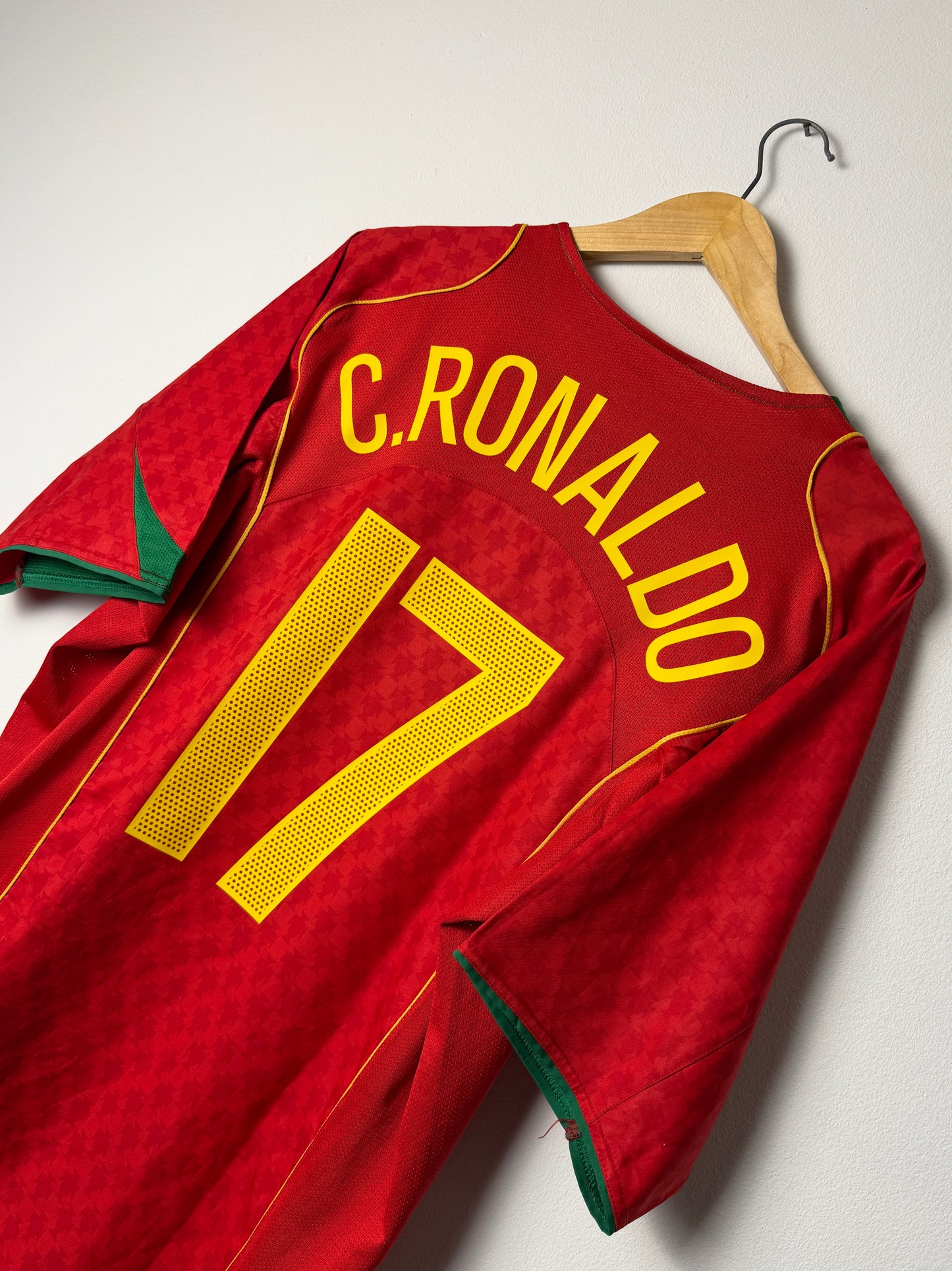 Cristiano Ronaldo Portugal 2004 home football shirt (L)