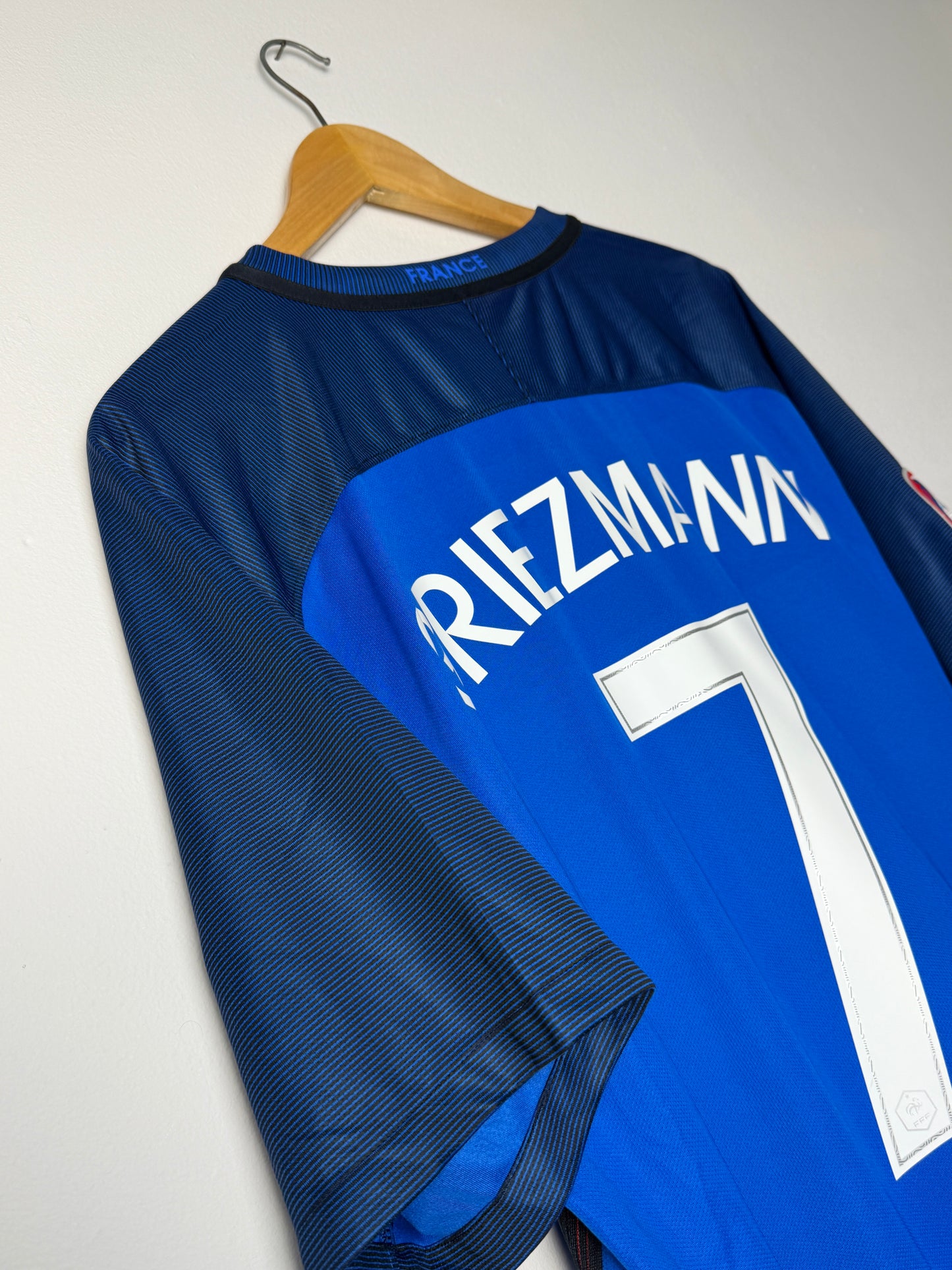Antoine Griezmann France 2016 Euro home football shirt (XL)