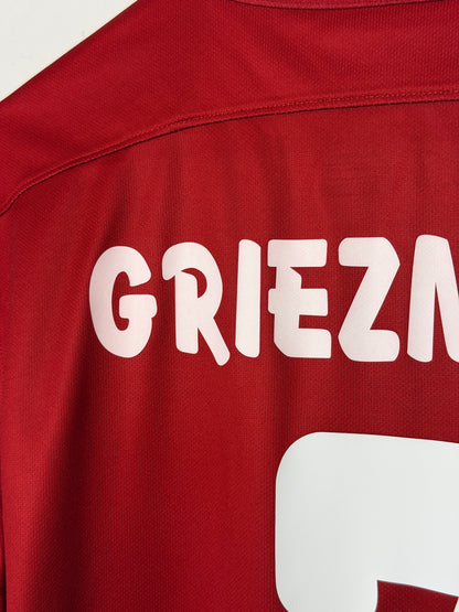 Antoine Griezmann Atletico Madrid 2015-16 home football shirt (M)