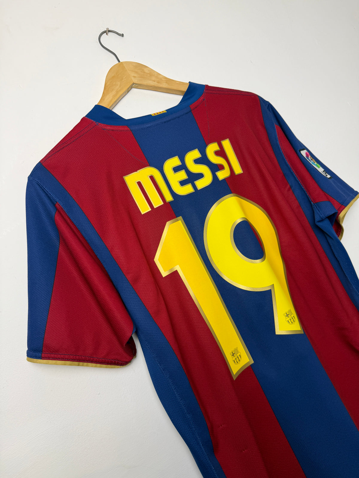 Lionel Messi FC Barcelona 2007-08 home football shirt (M)