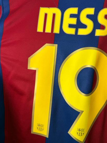 Lionel Messi FC Barcelona 2007-08 home football shirt (M)
